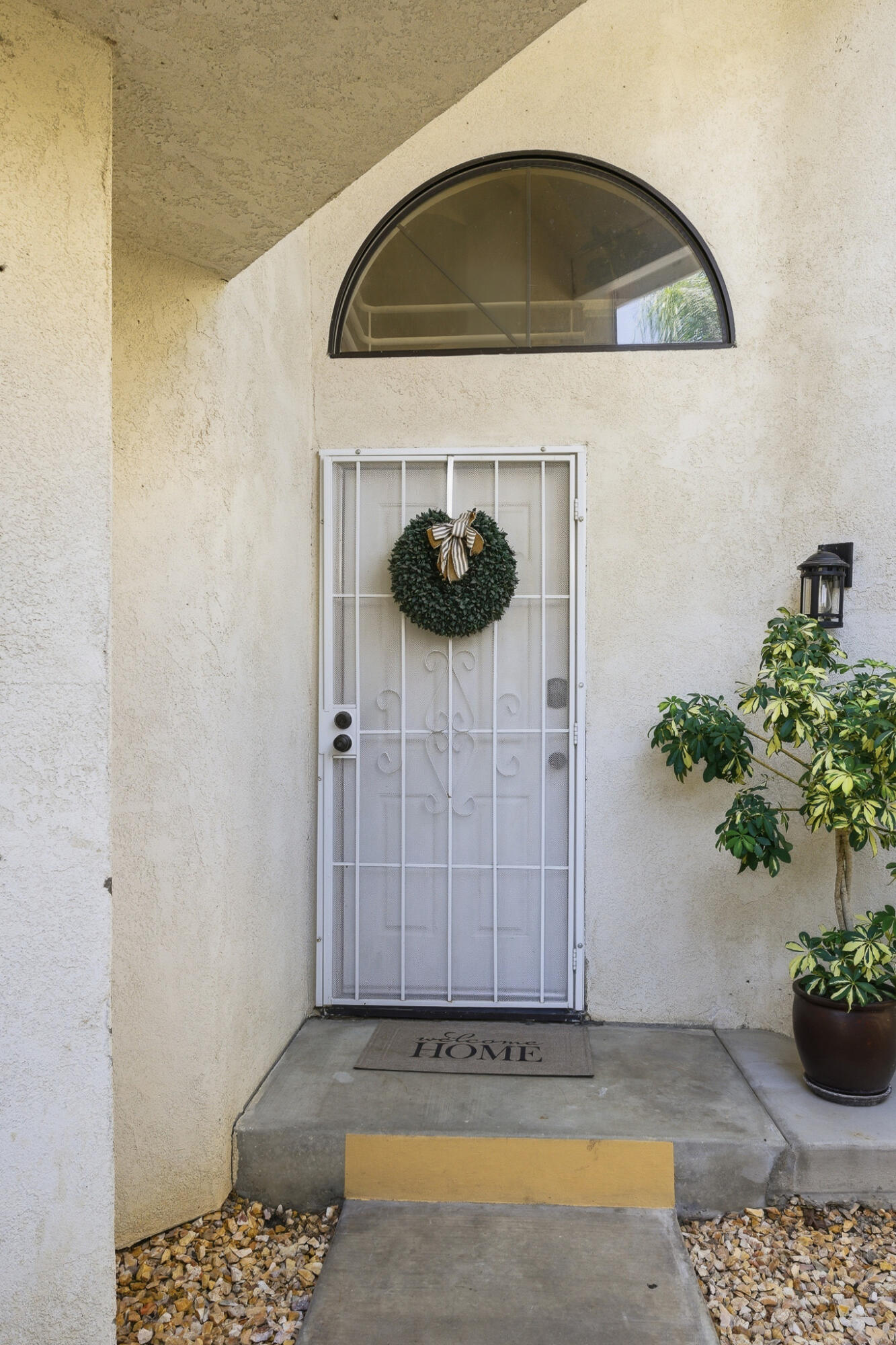 1624 E Castleview Dr, Visalia, CA 93292