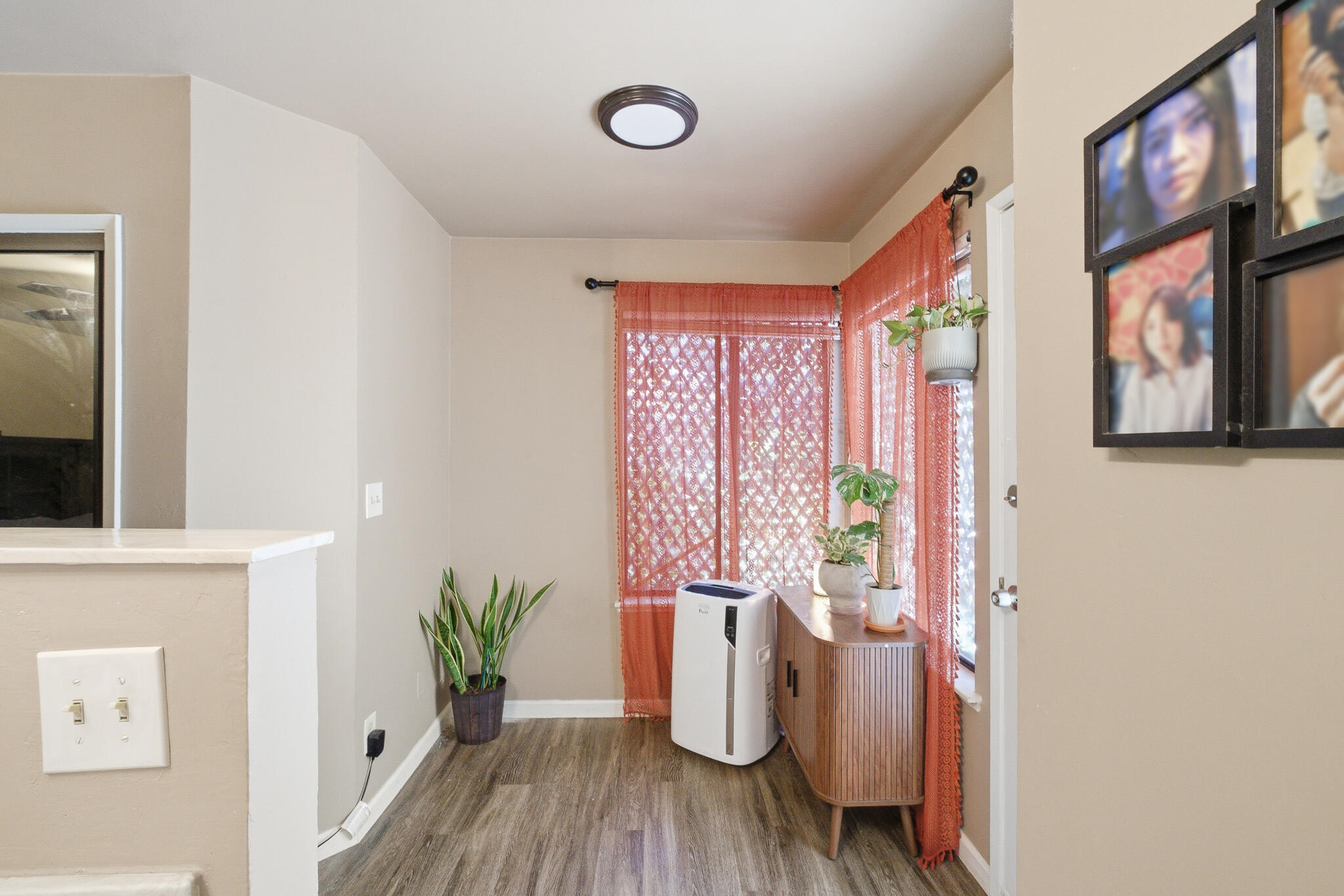 1624 E Castleview Dr, Visalia, CA 93292