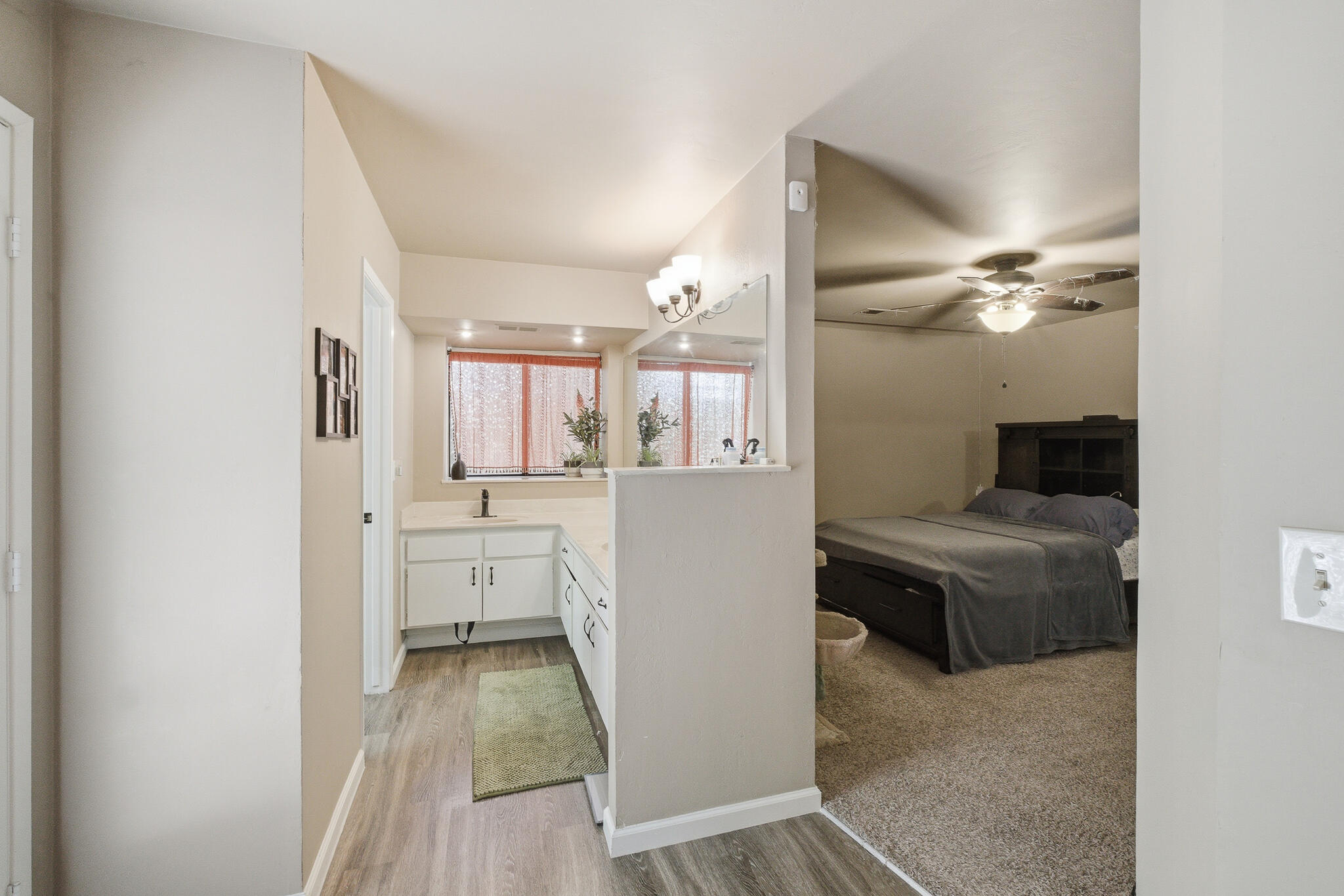 1624 E Castleview Dr, Visalia, CA 93292