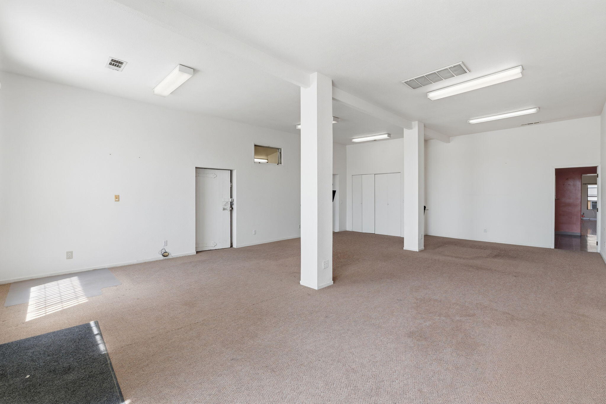 2860 Waukena Dr, Tulare, CA 93274