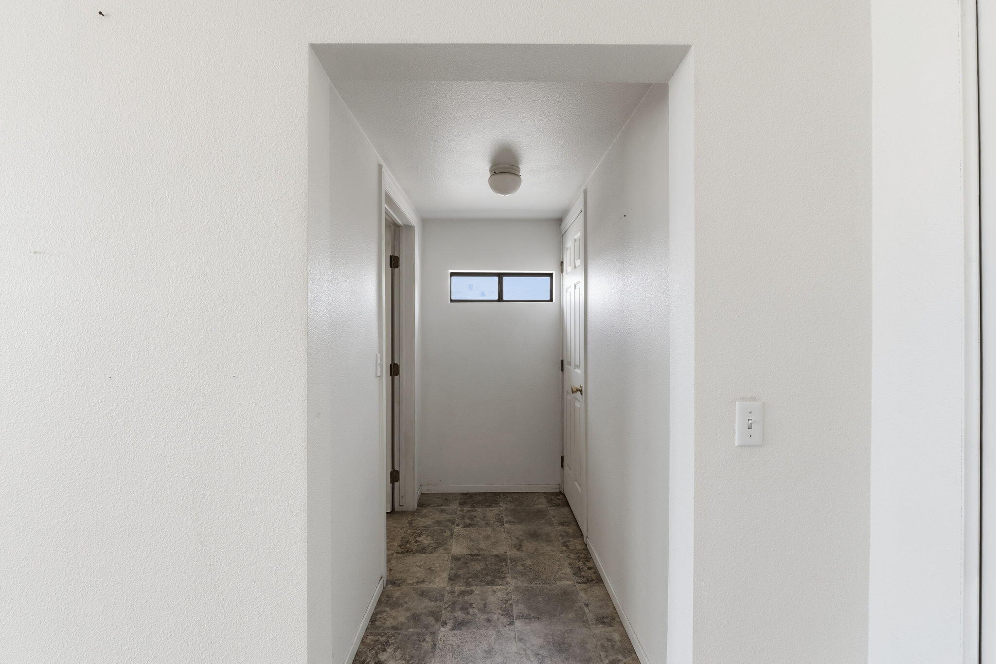 2860 Waukena Dr, Tulare, CA 93274