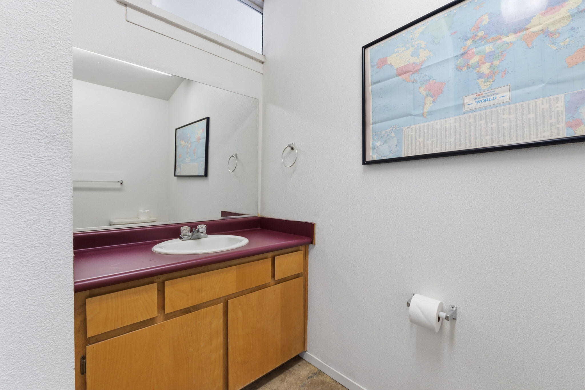 2860 Waukena Dr, Tulare, CA 93274