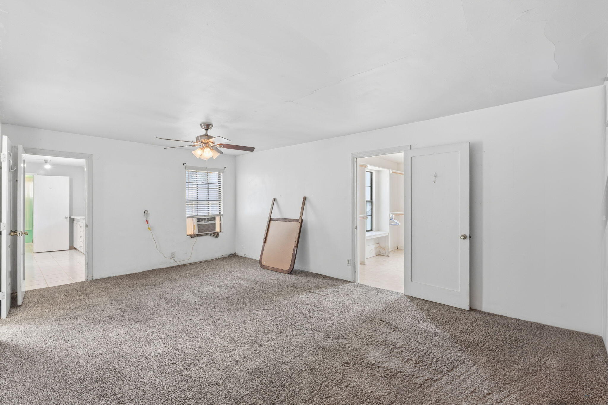 2860 Waukena Dr, Tulare, CA 93274
