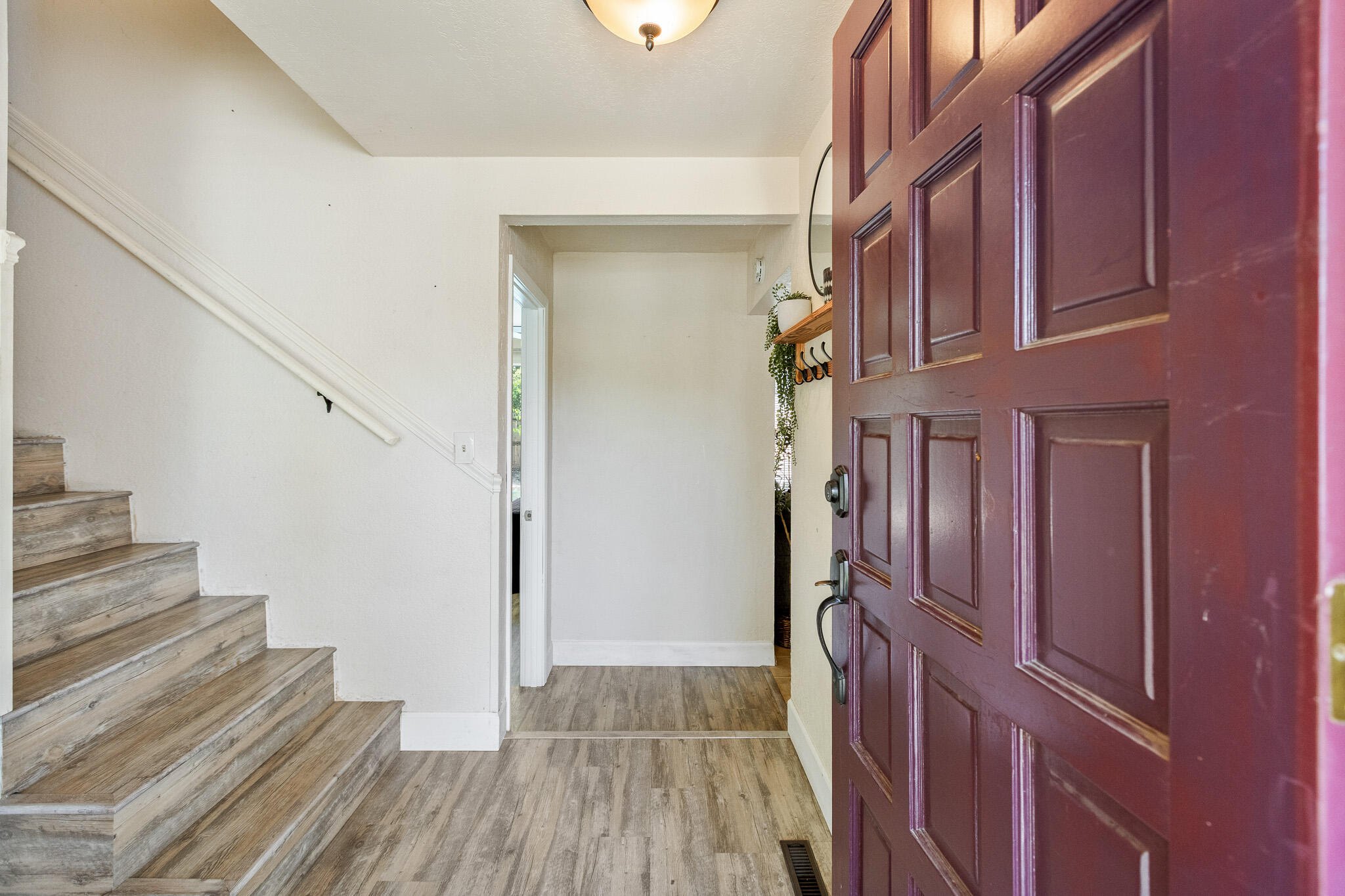 2934 W Cherry Ct, Visalia, CA 93277