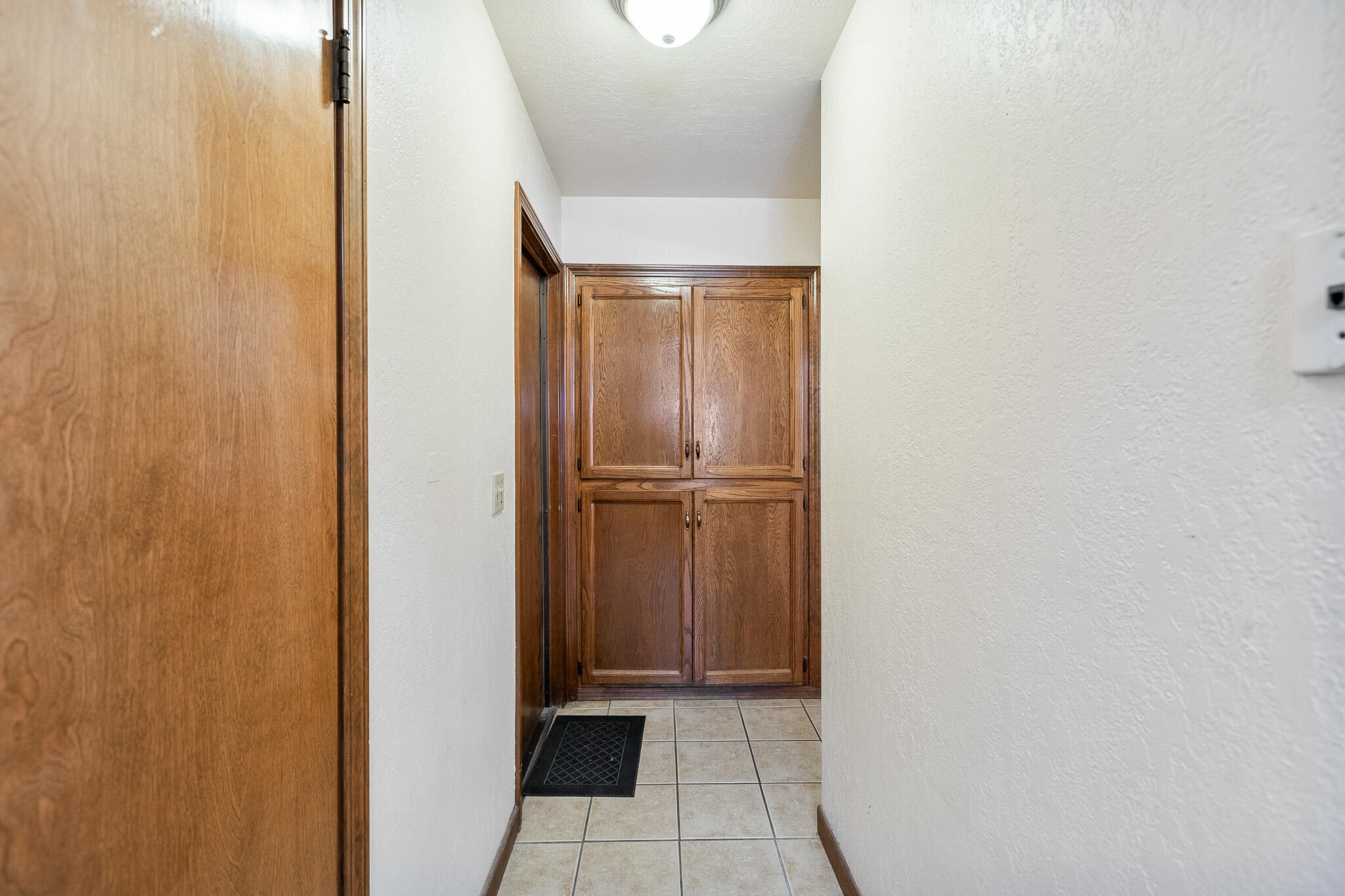 2934 W Cherry Ct, Visalia, CA 93277