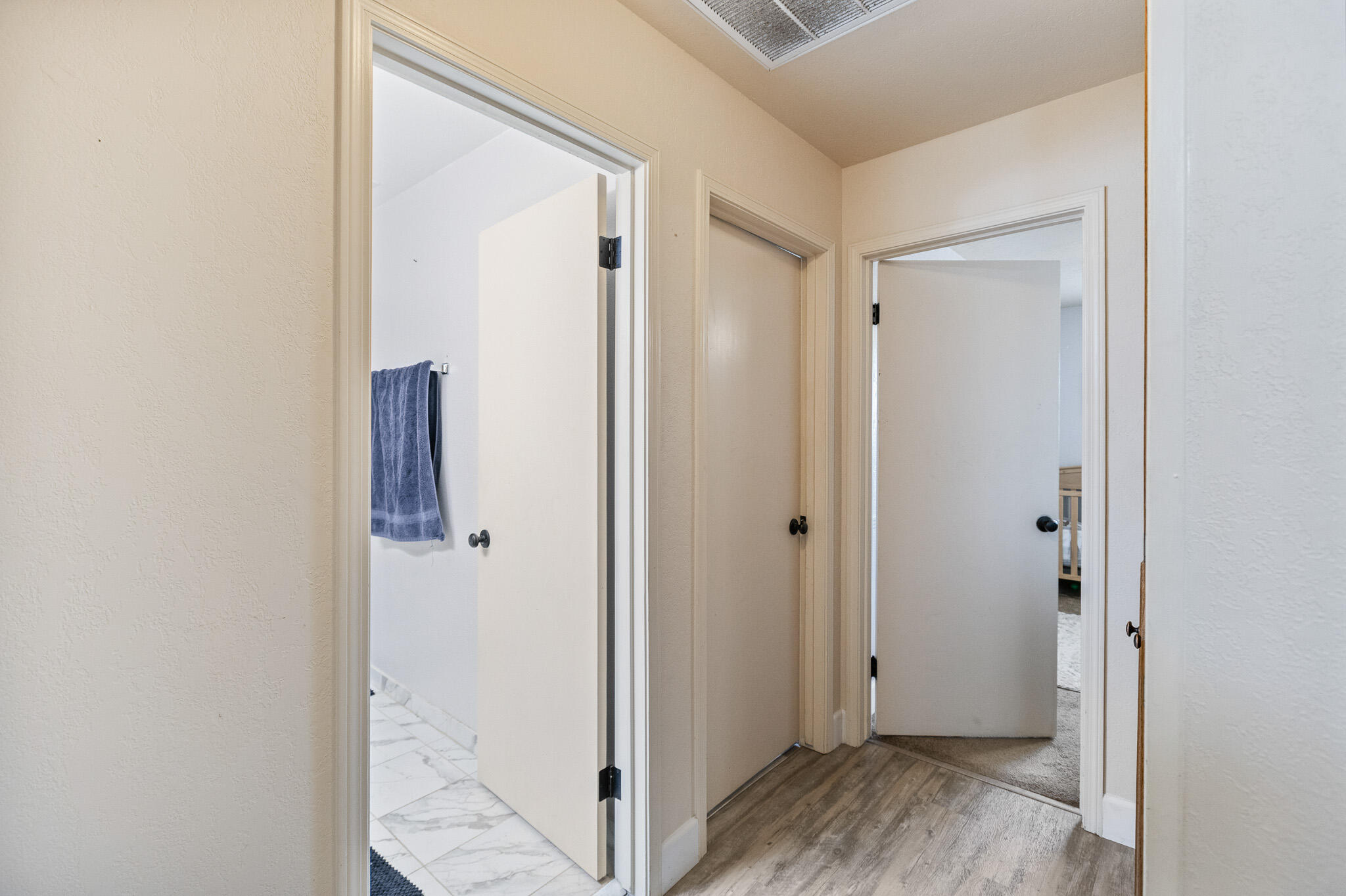 2934 W Cherry Ct, Visalia, CA 93277