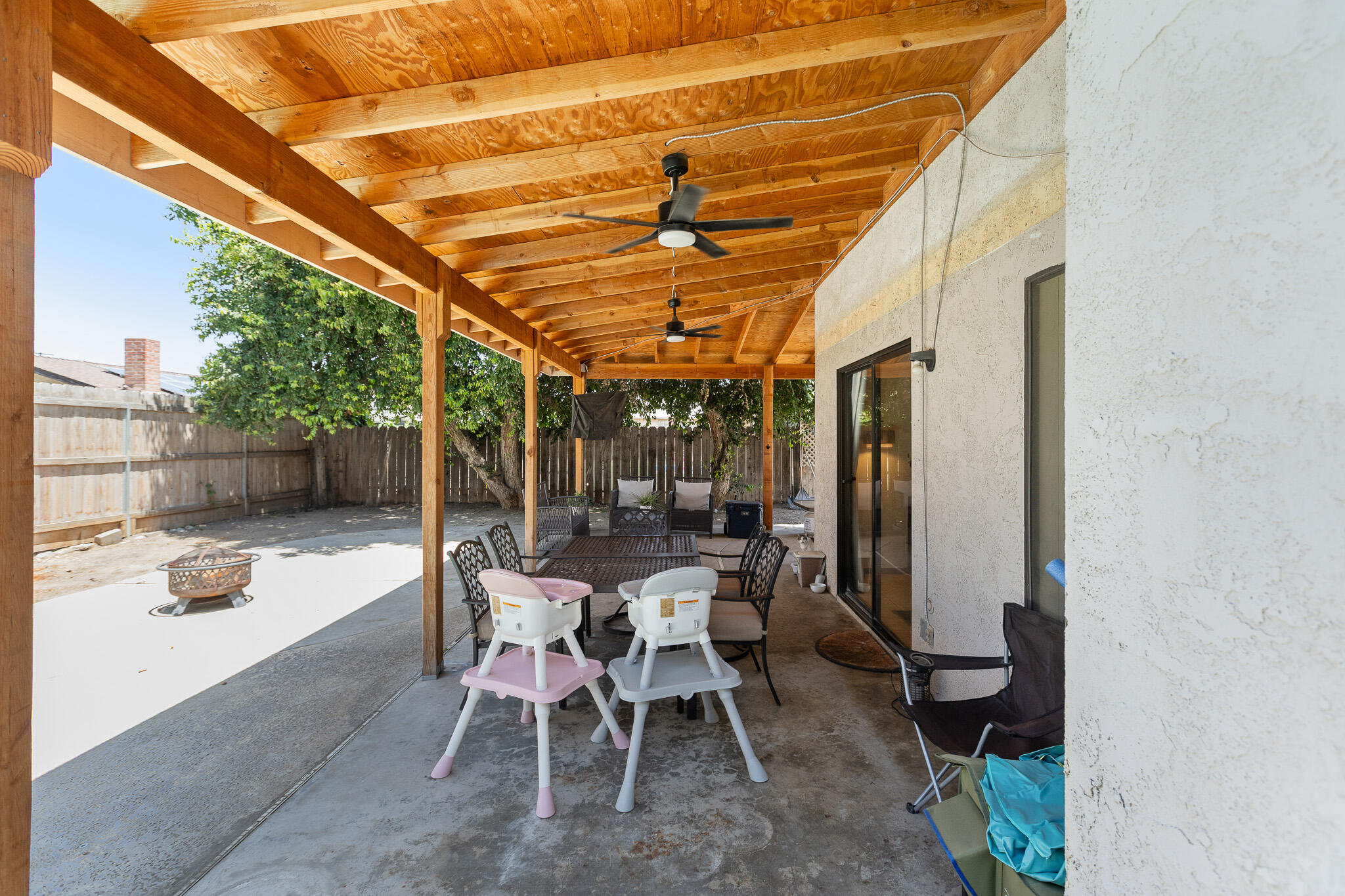 2934 W Cherry Ct, Visalia, CA 93277