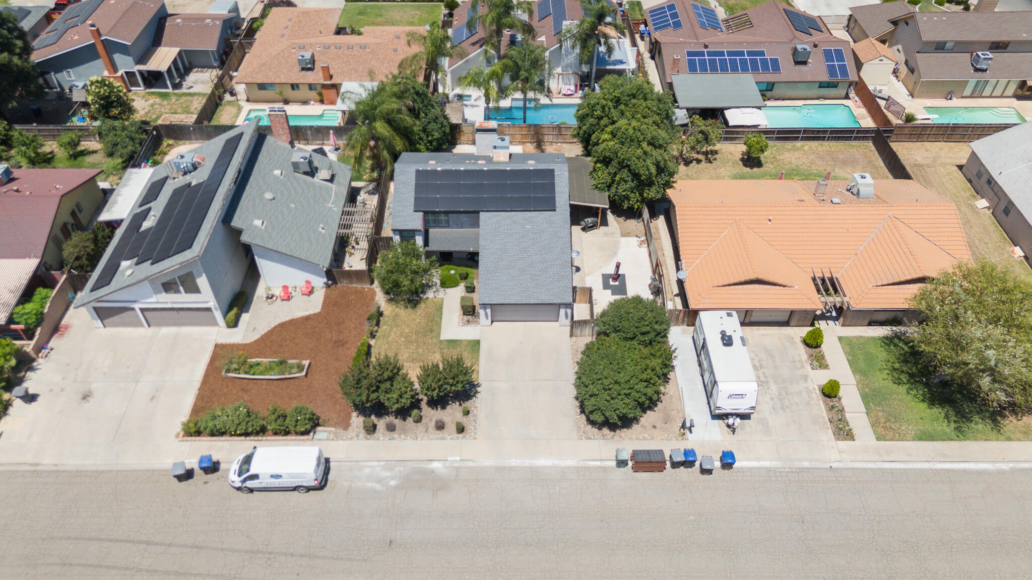 2934 W Cherry Ct, Visalia, CA 93277