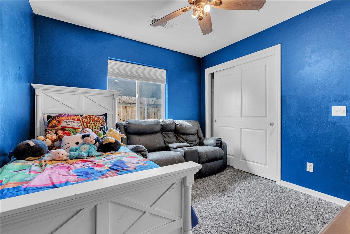 2439 Madeline Dr, Hanford, CA 93230