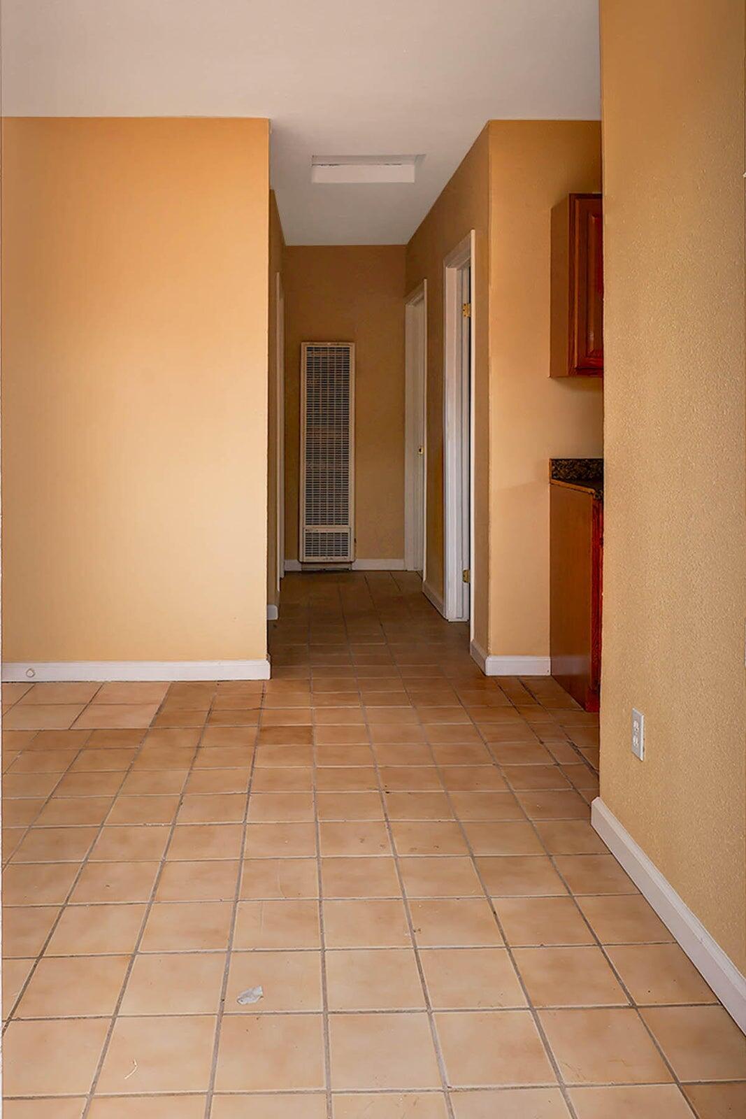 176 N Manzanillo St, Woodlake, CA 93286