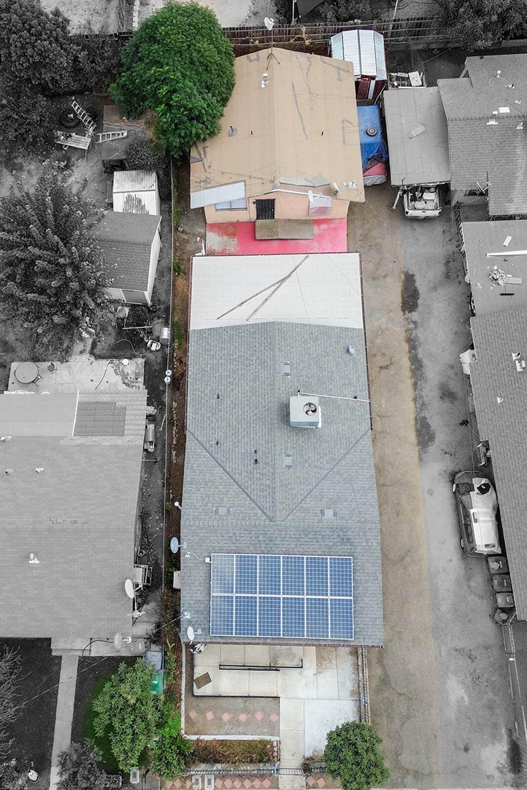176 N Manzanillo St, Woodlake, CA 93286