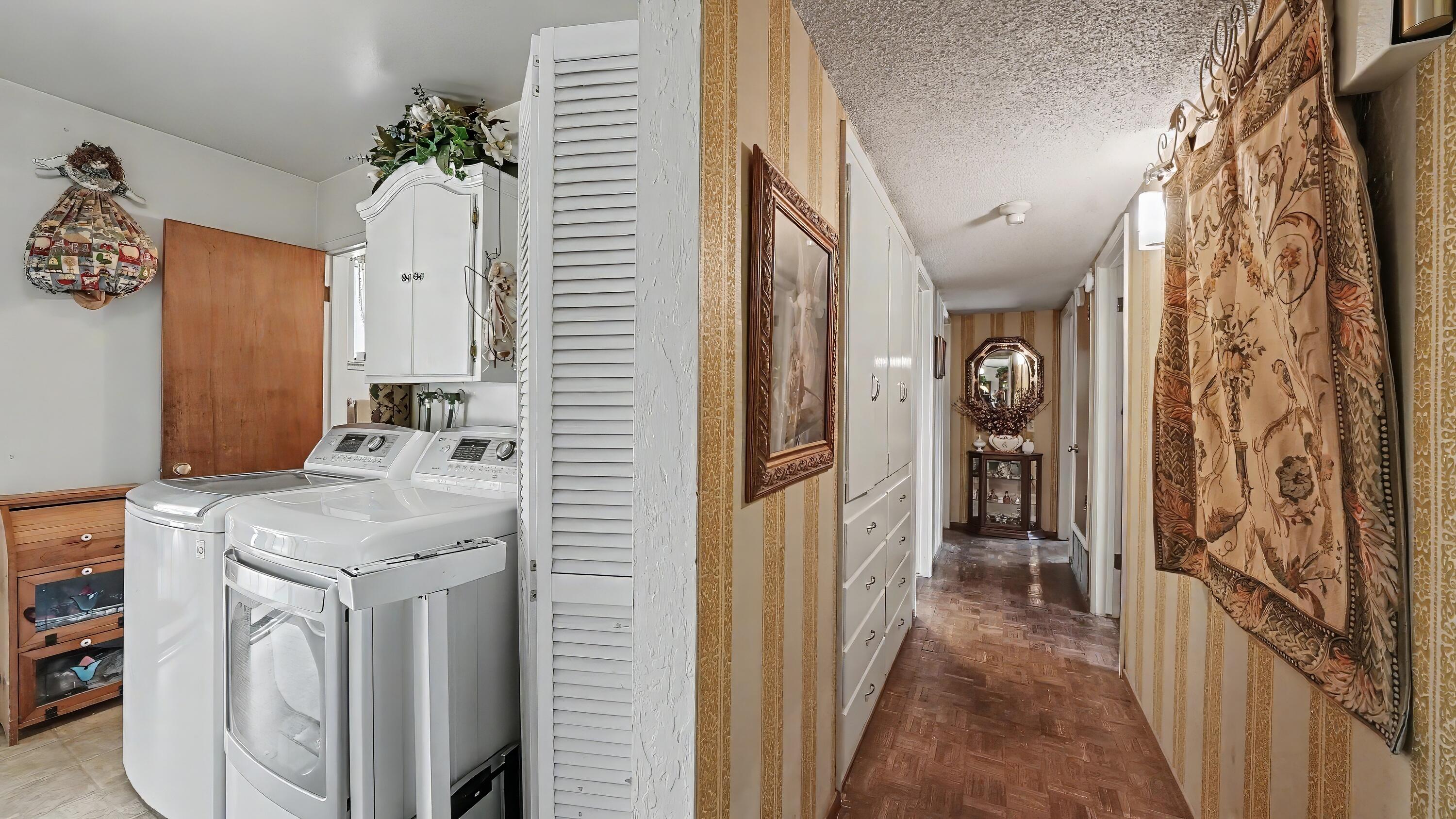 790 Laurence Ln, Hanford, CA 93230