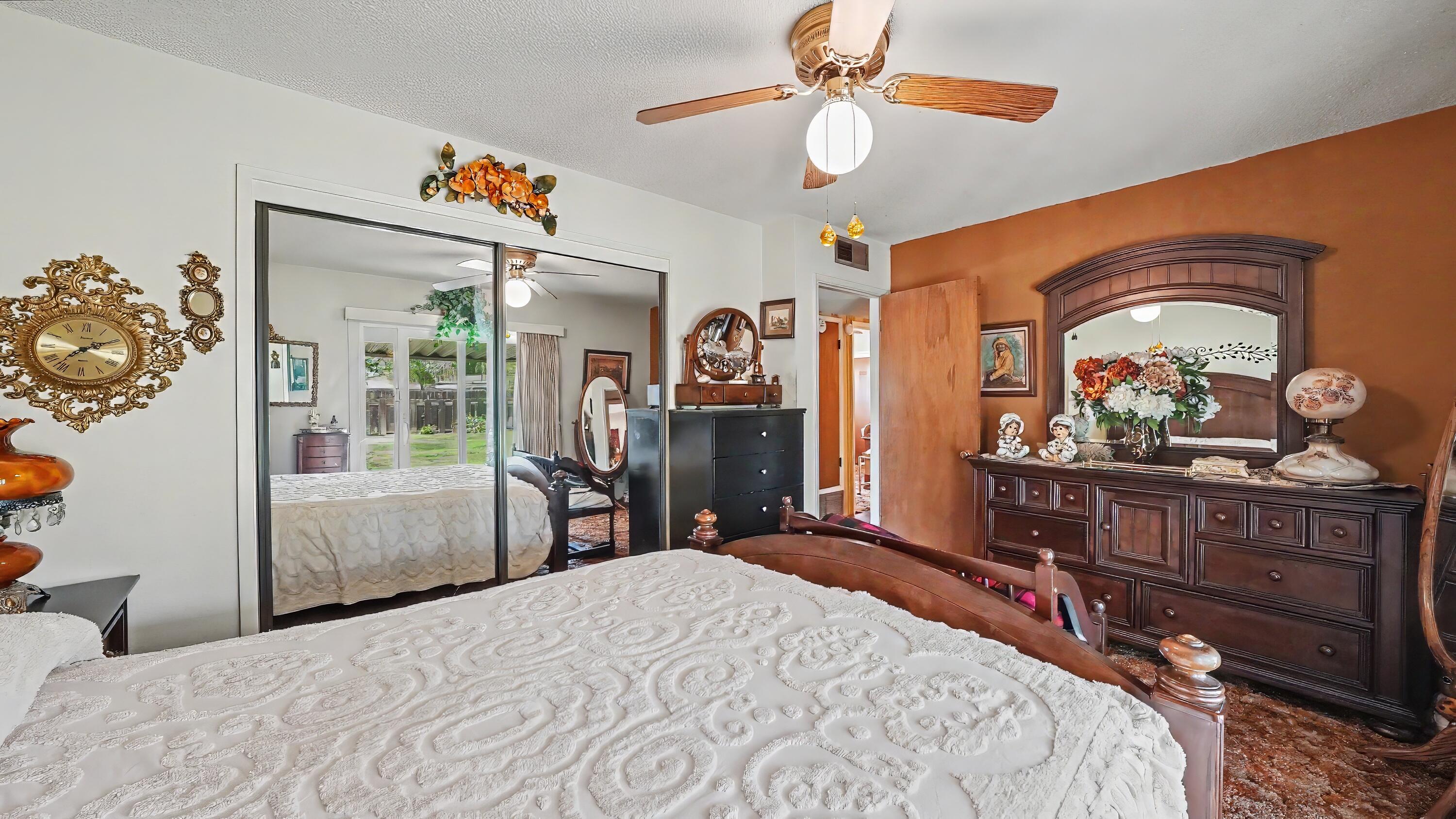 790 Laurence Ln, Hanford, CA 93230