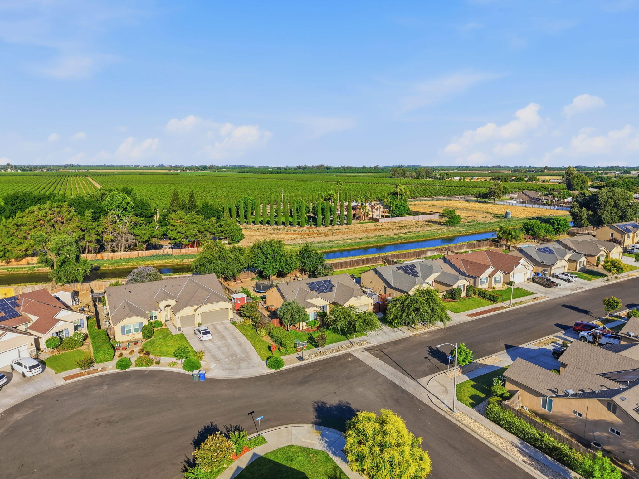 1078 Geneva Dr, Lemoore, CA 93245
