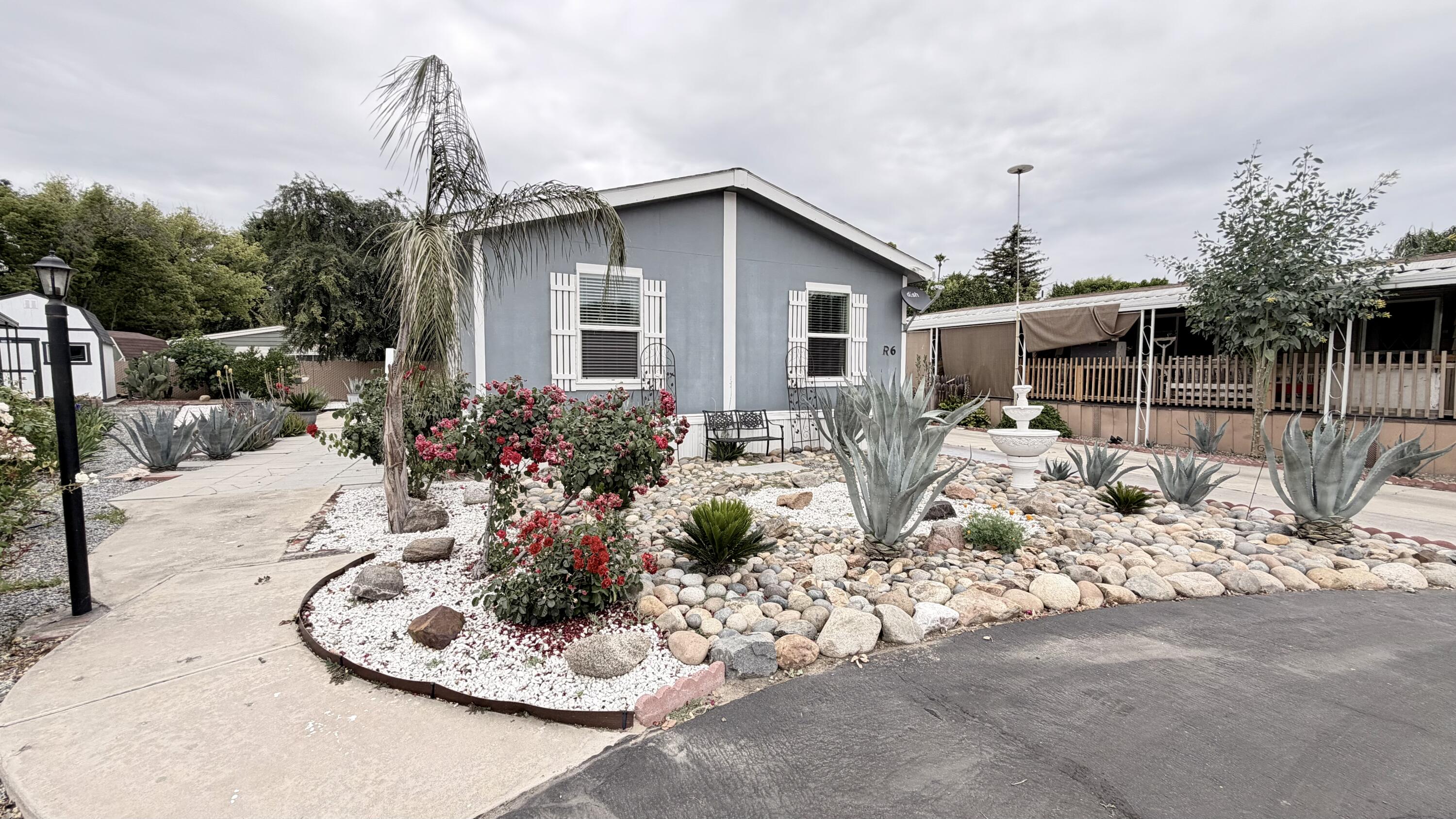 2400 W Midvalley Ave, Visalia, CA 93277