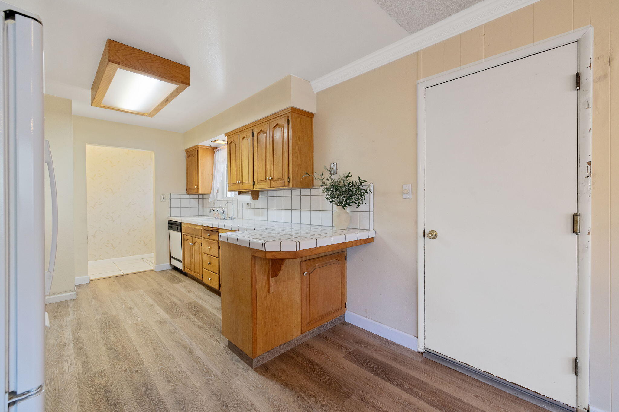 4909 E Fillmore Ave, Fresno, CA 93727