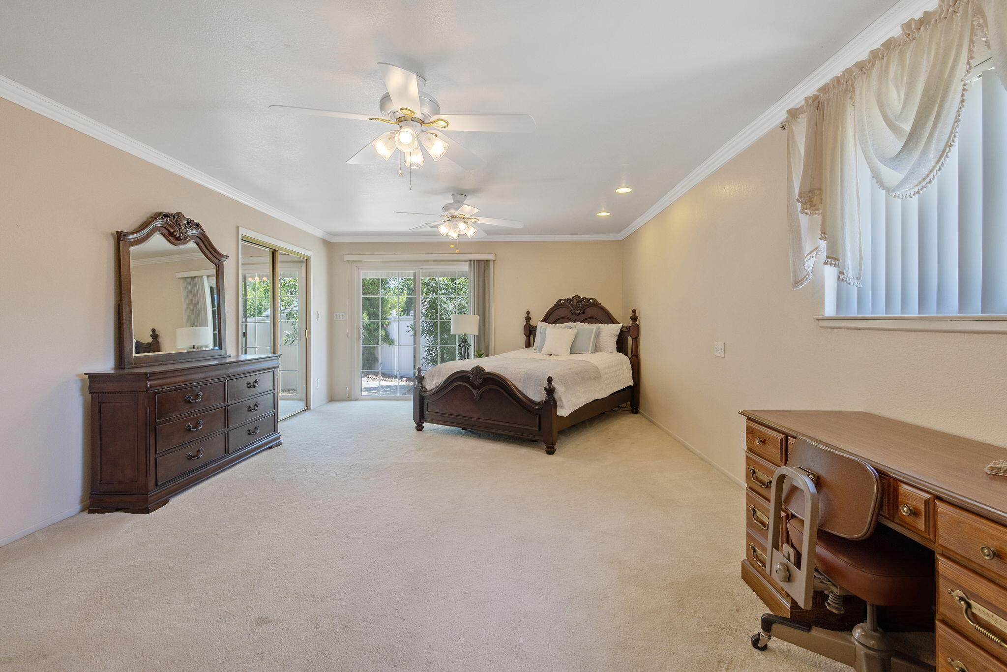 4909 E Fillmore Ave, Fresno, CA 93727