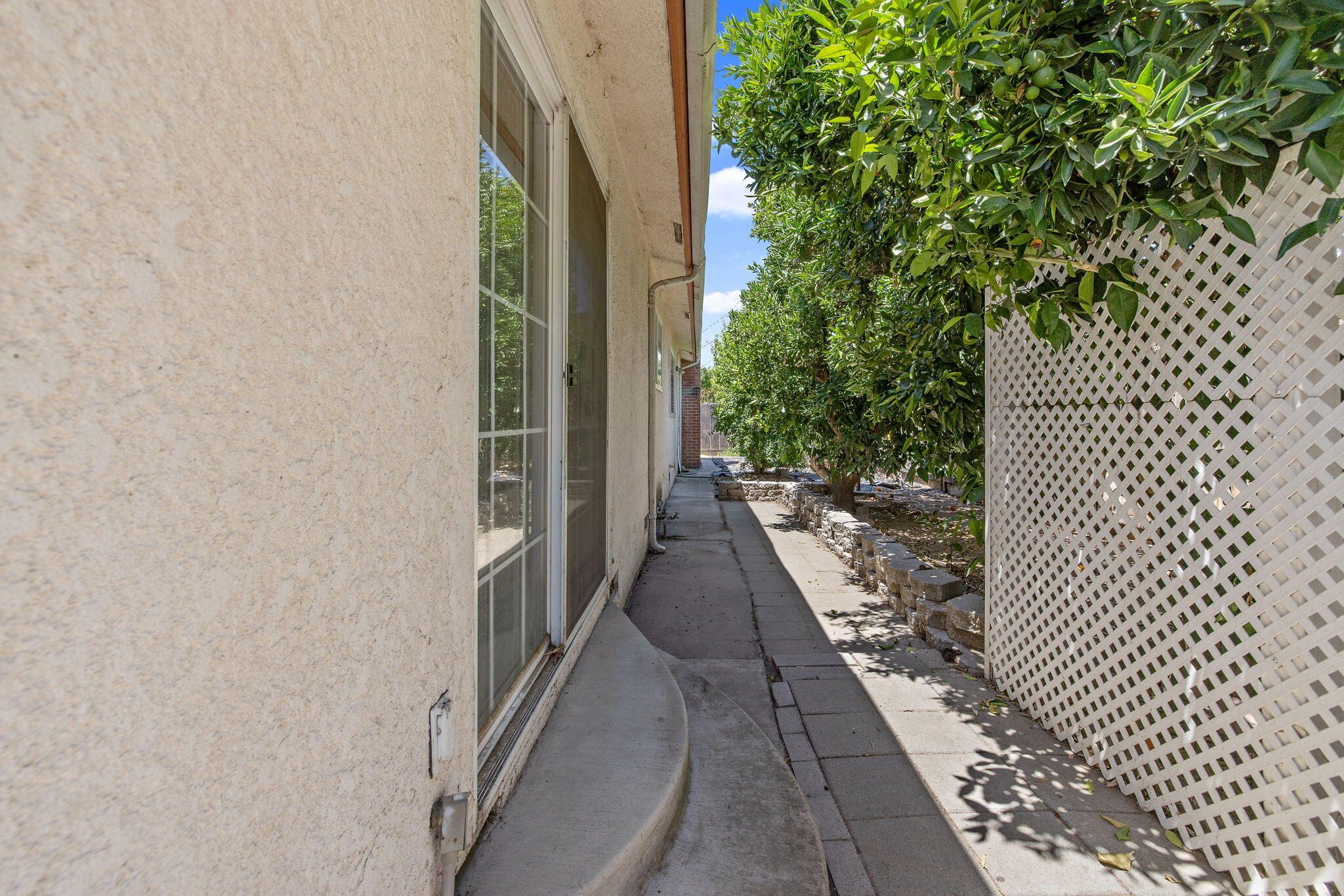 4909 E Fillmore Ave, Fresno, CA 93727