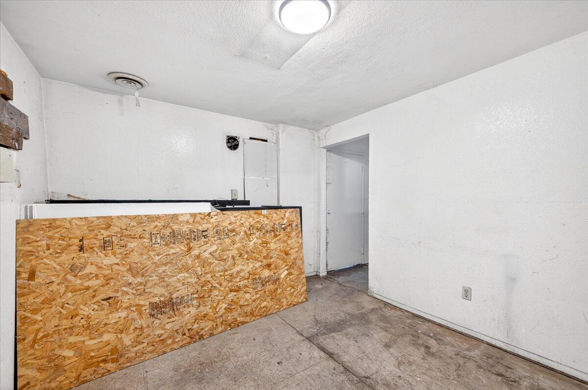 732 S Trinity St, Fresno, CA 93706