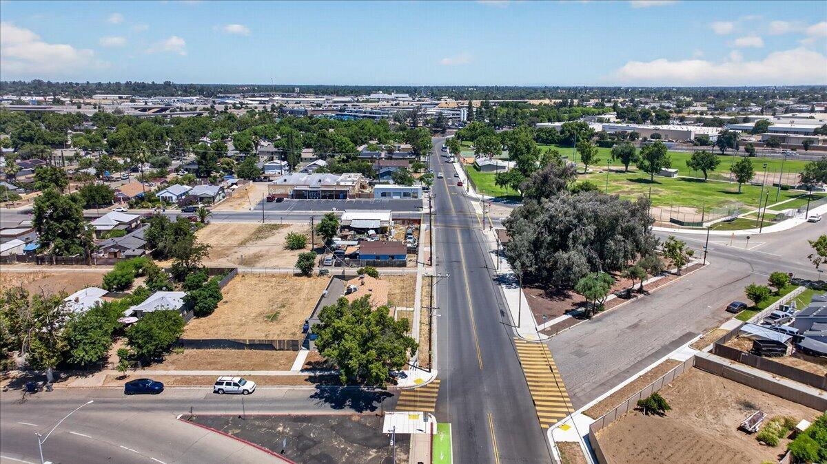 732 S Trinity St, Fresno, CA 93706