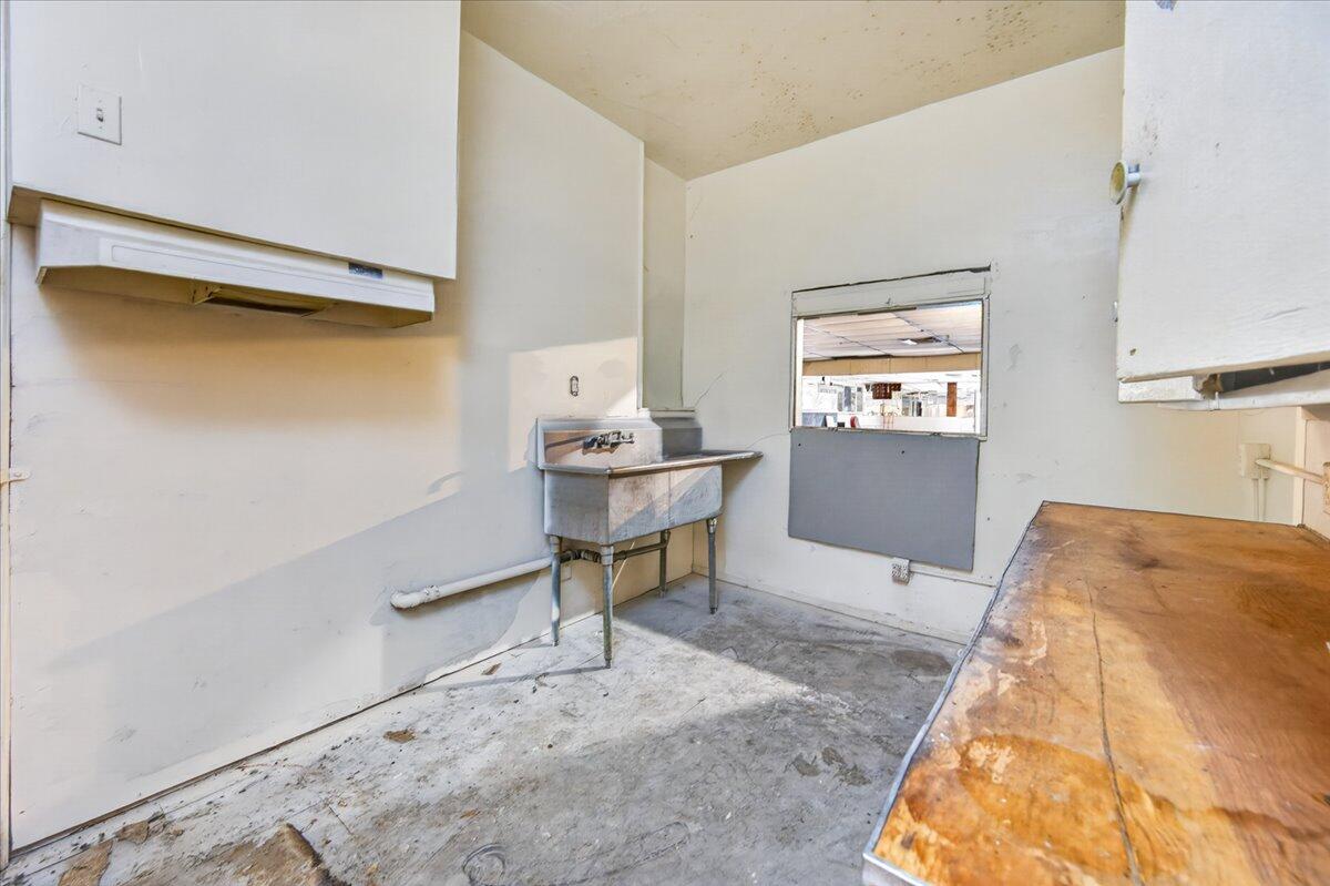 732 S Trinity St, Fresno, CA 93706