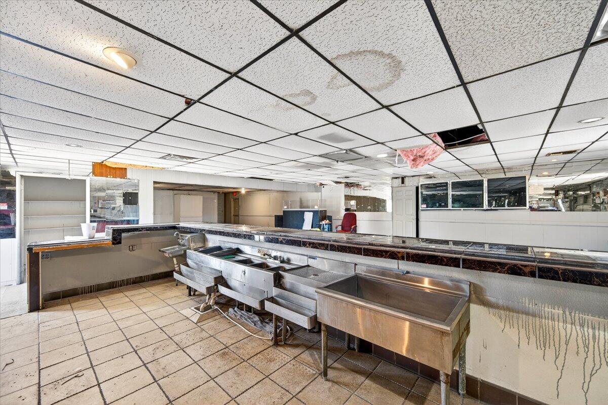 732 S Trinity St, Fresno, CA 93706