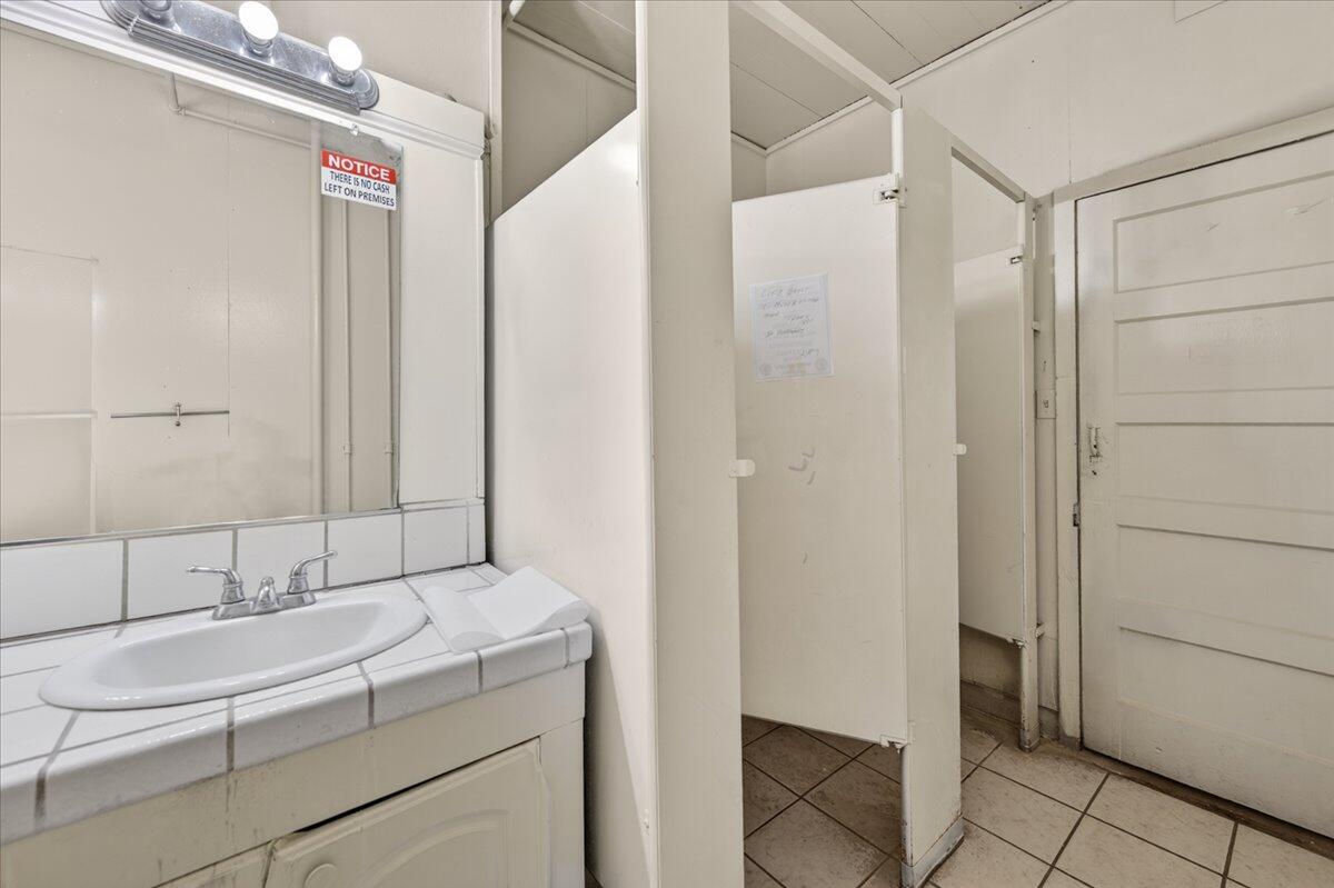 732 S Trinity St, Fresno, CA 93706