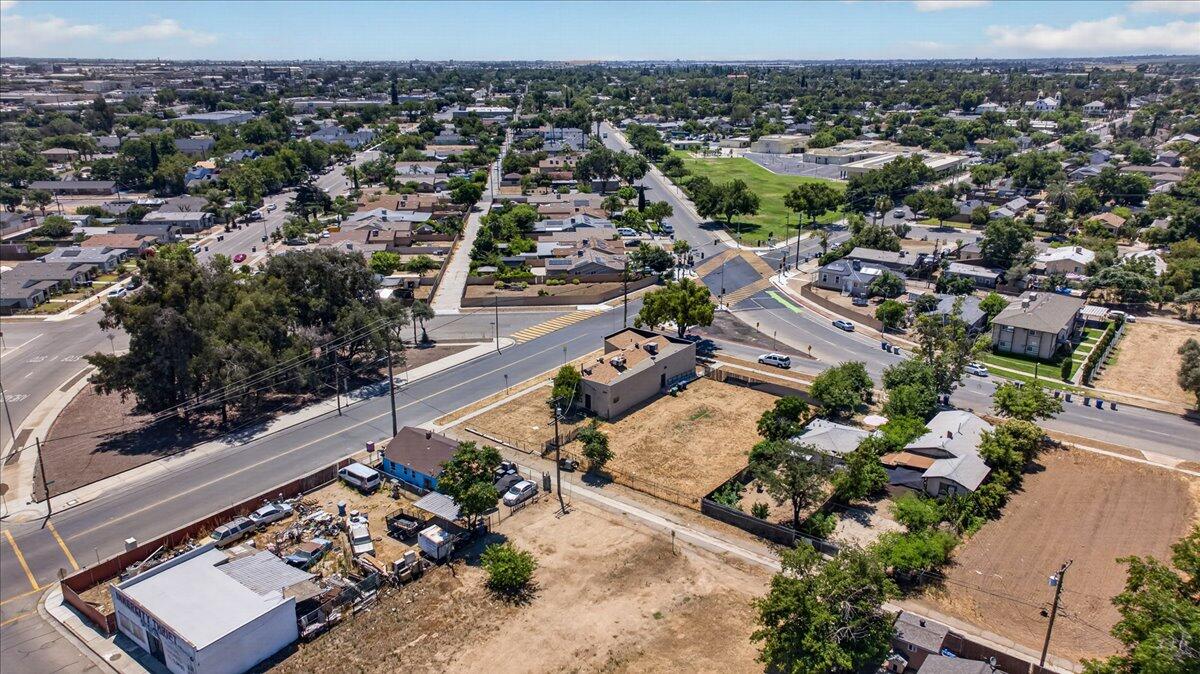 732 S Trinity St, Fresno, CA 93706