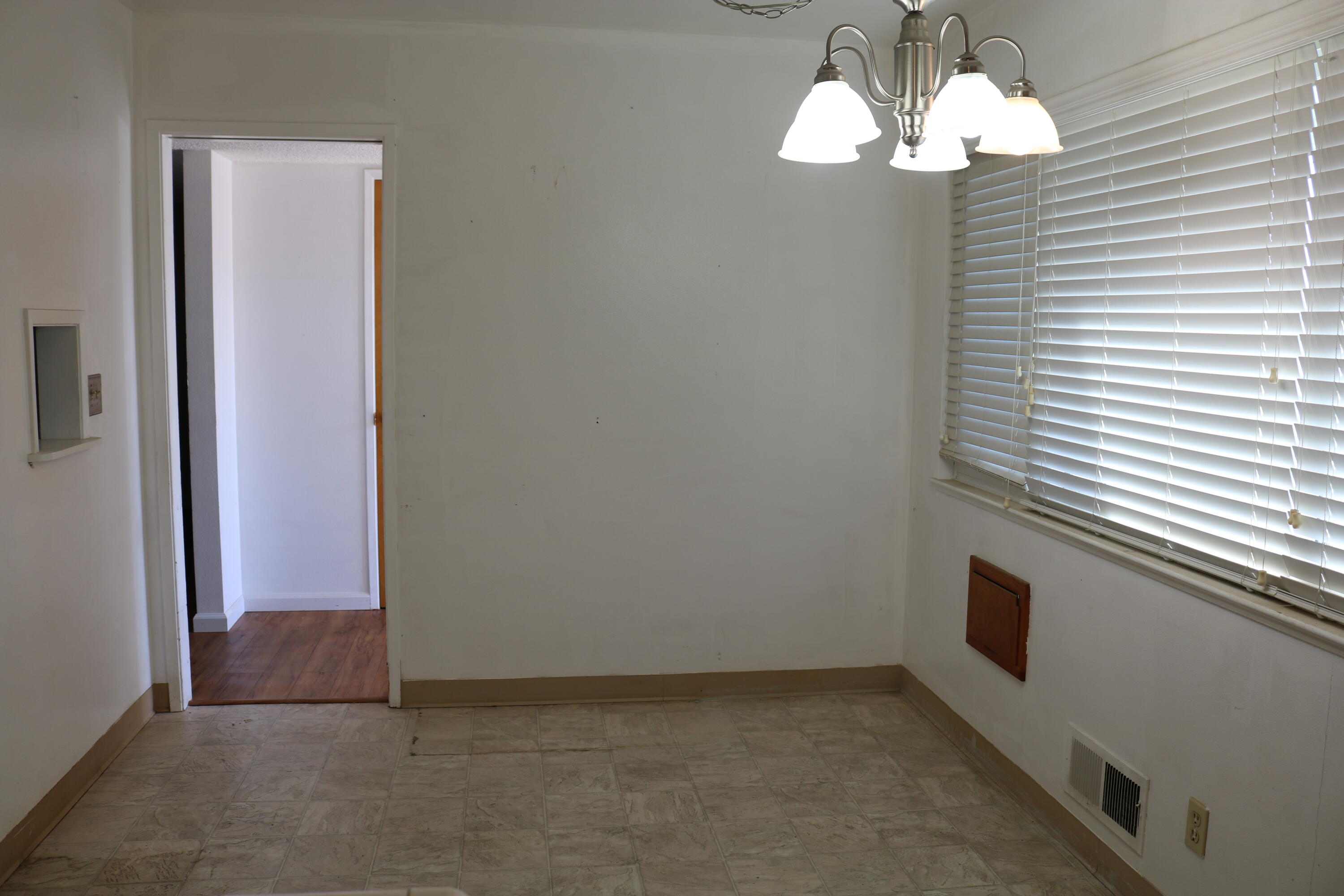 316 Plum Dr, Exeter, CA 93221