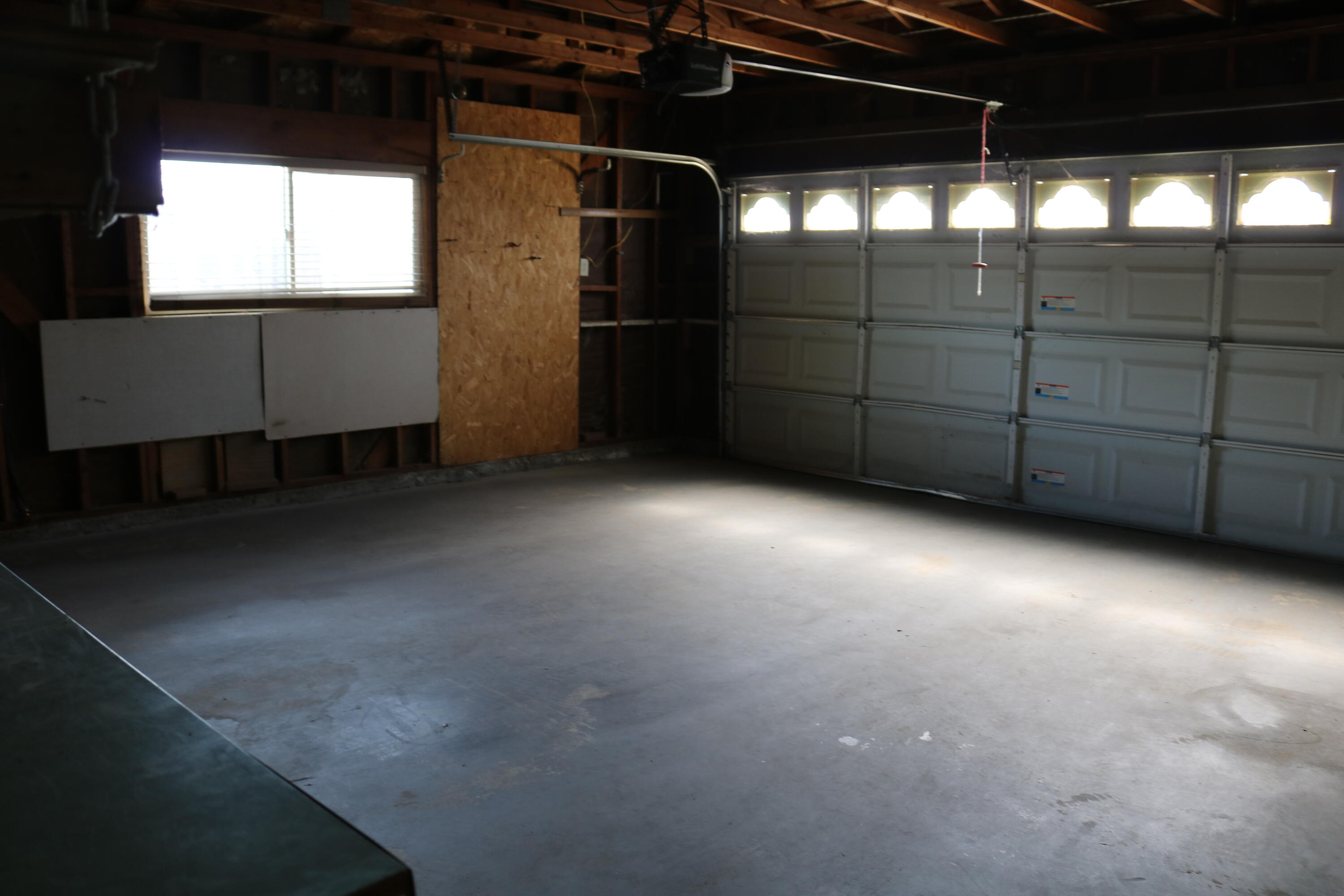 316 Plum Dr, Exeter, CA 93221