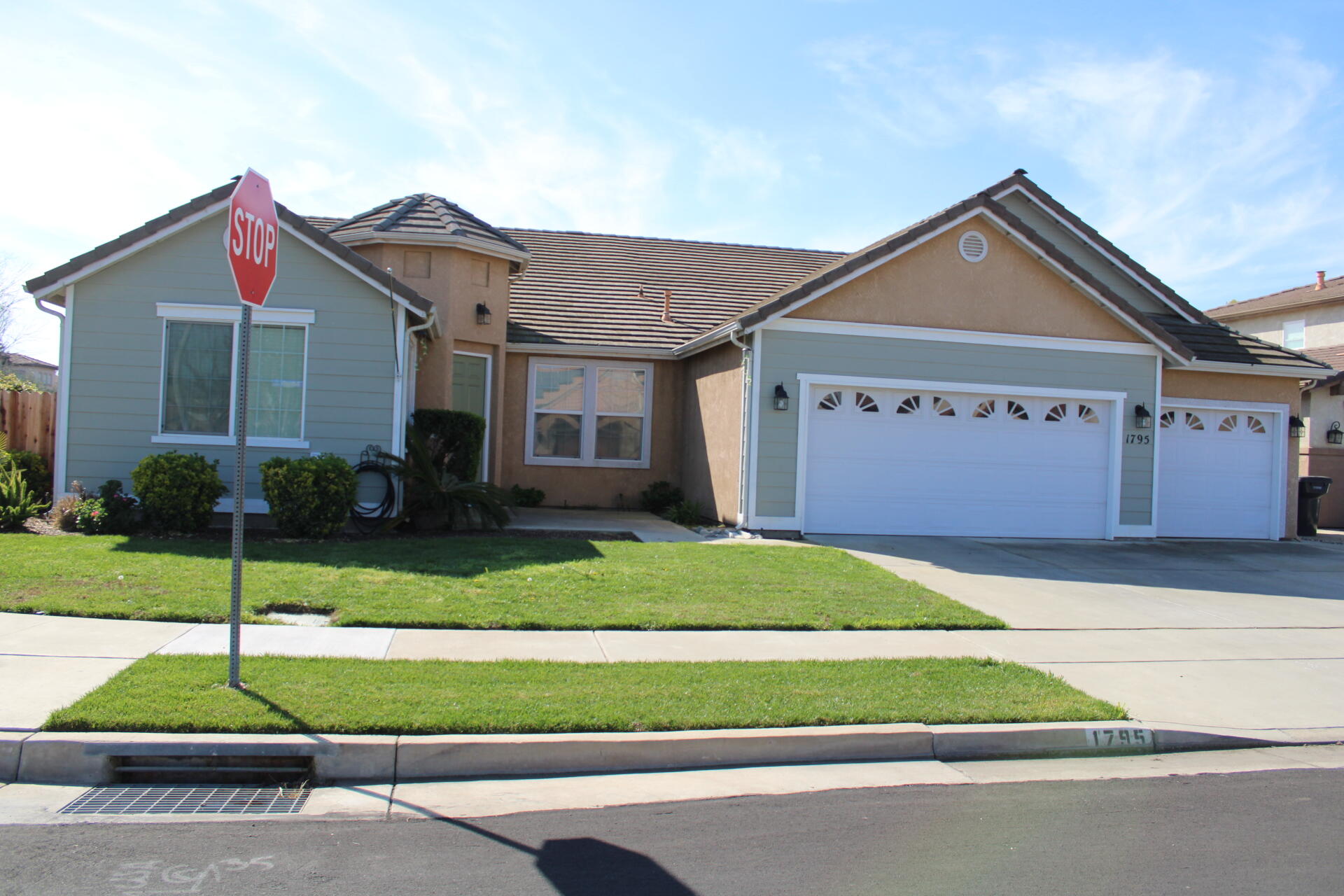 1795 Bettinelli Ct, Tulare, CA 93274