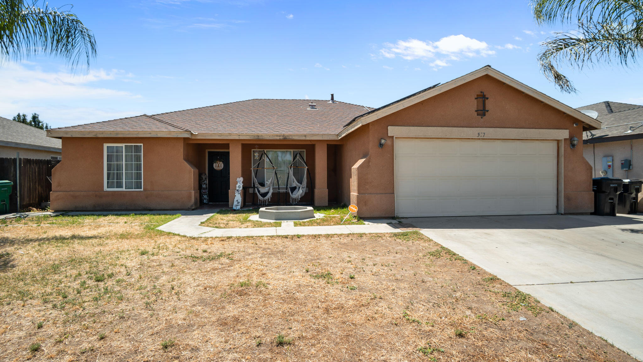 557 S Indiana St, Porterville, CA 93257