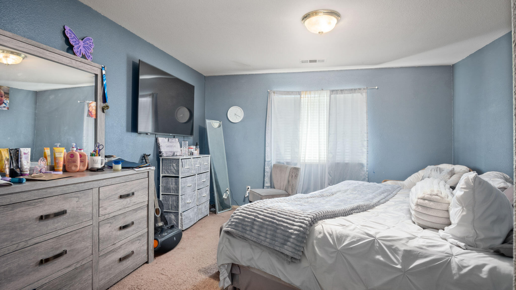 557 S Indiana St, Porterville, CA 93257