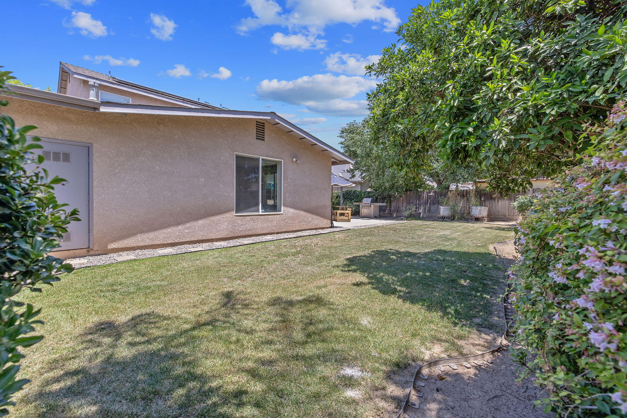 1156 Joy Ct, Exeter, CA 93221