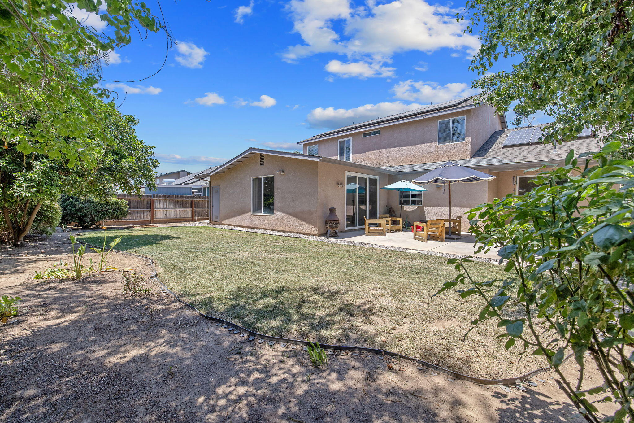 1156 Joy Ct, Exeter, CA 93221