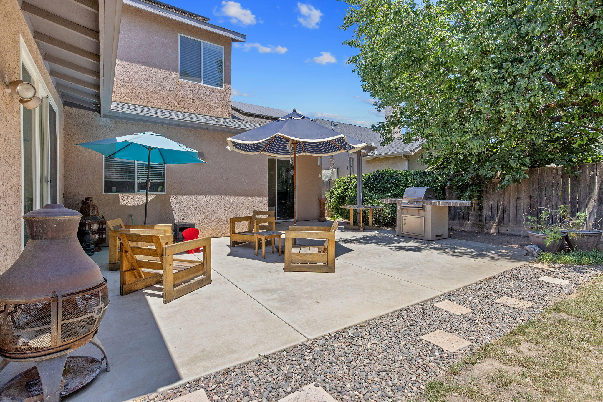 1156 Joy Ct, Exeter, CA 93221