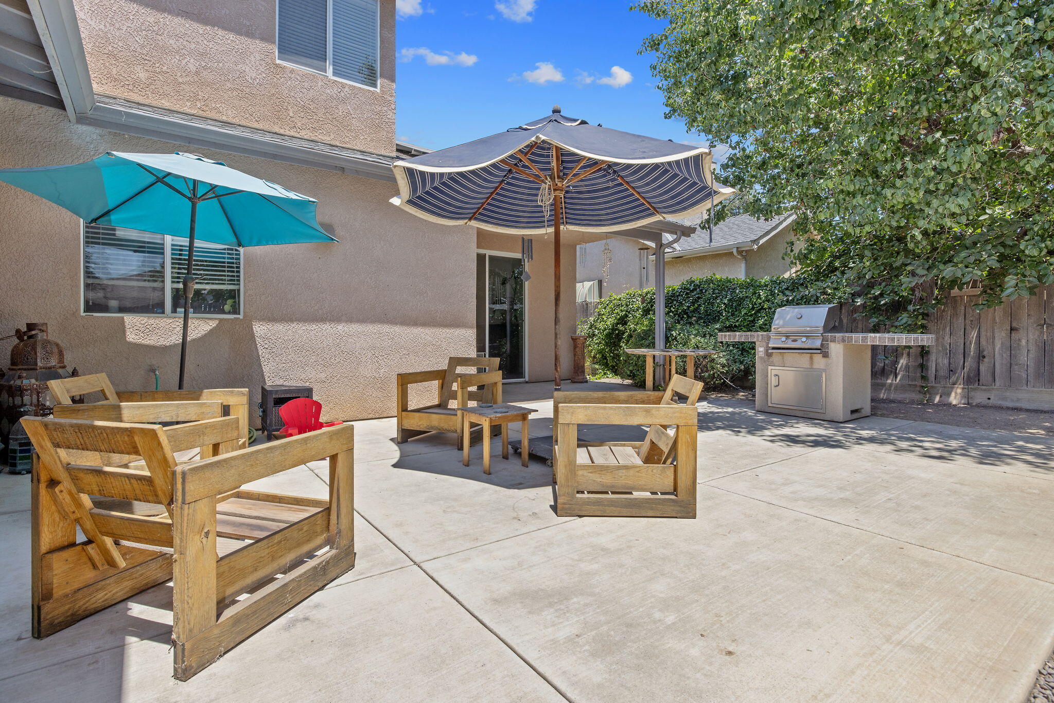 1156 Joy Ct, Exeter, CA 93221