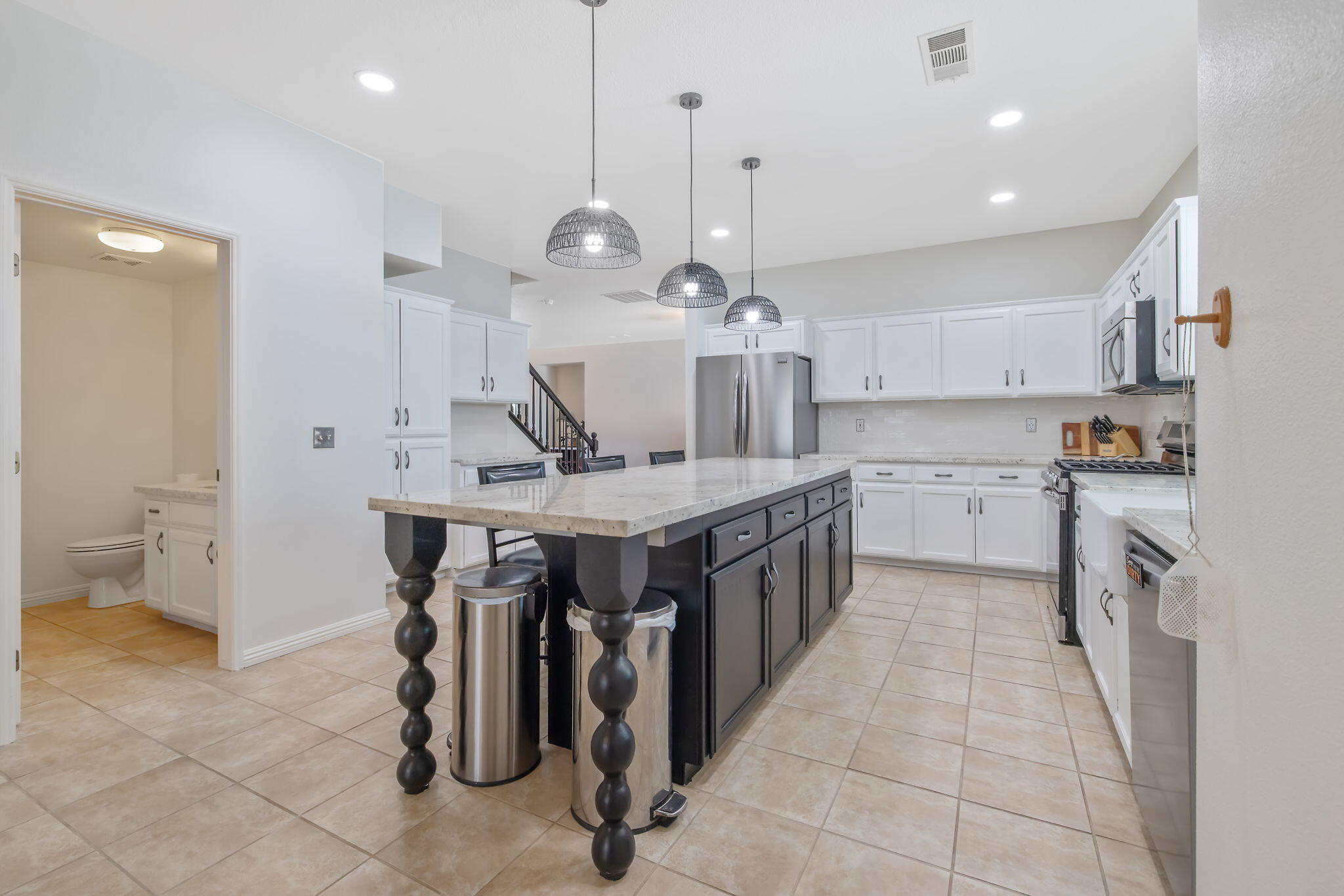 1156 Joy Ct, Exeter, CA 93221