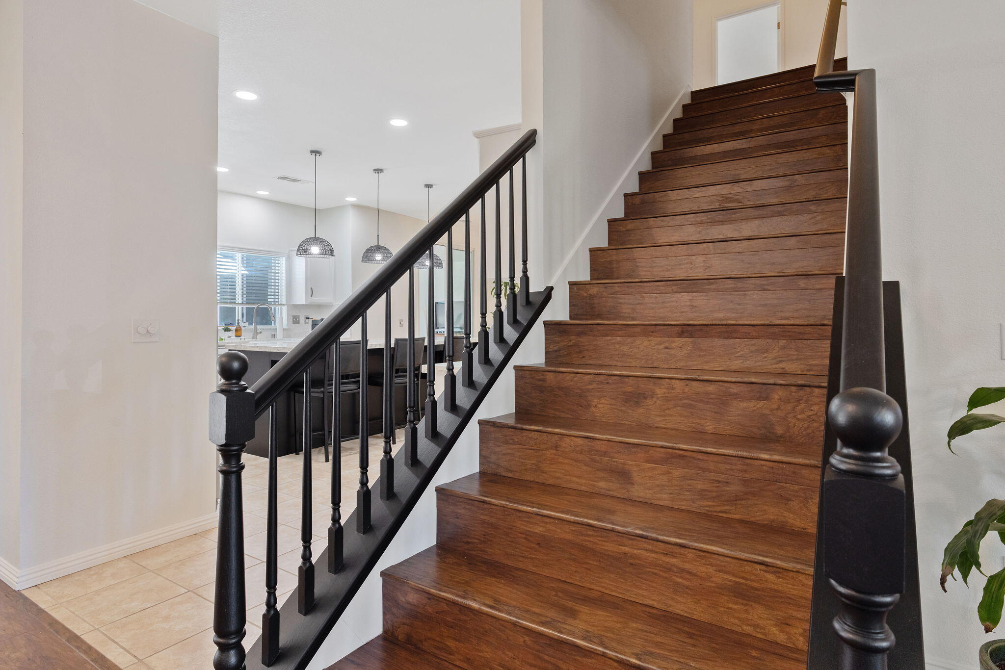 1156 Joy Ct, Exeter, CA 93221