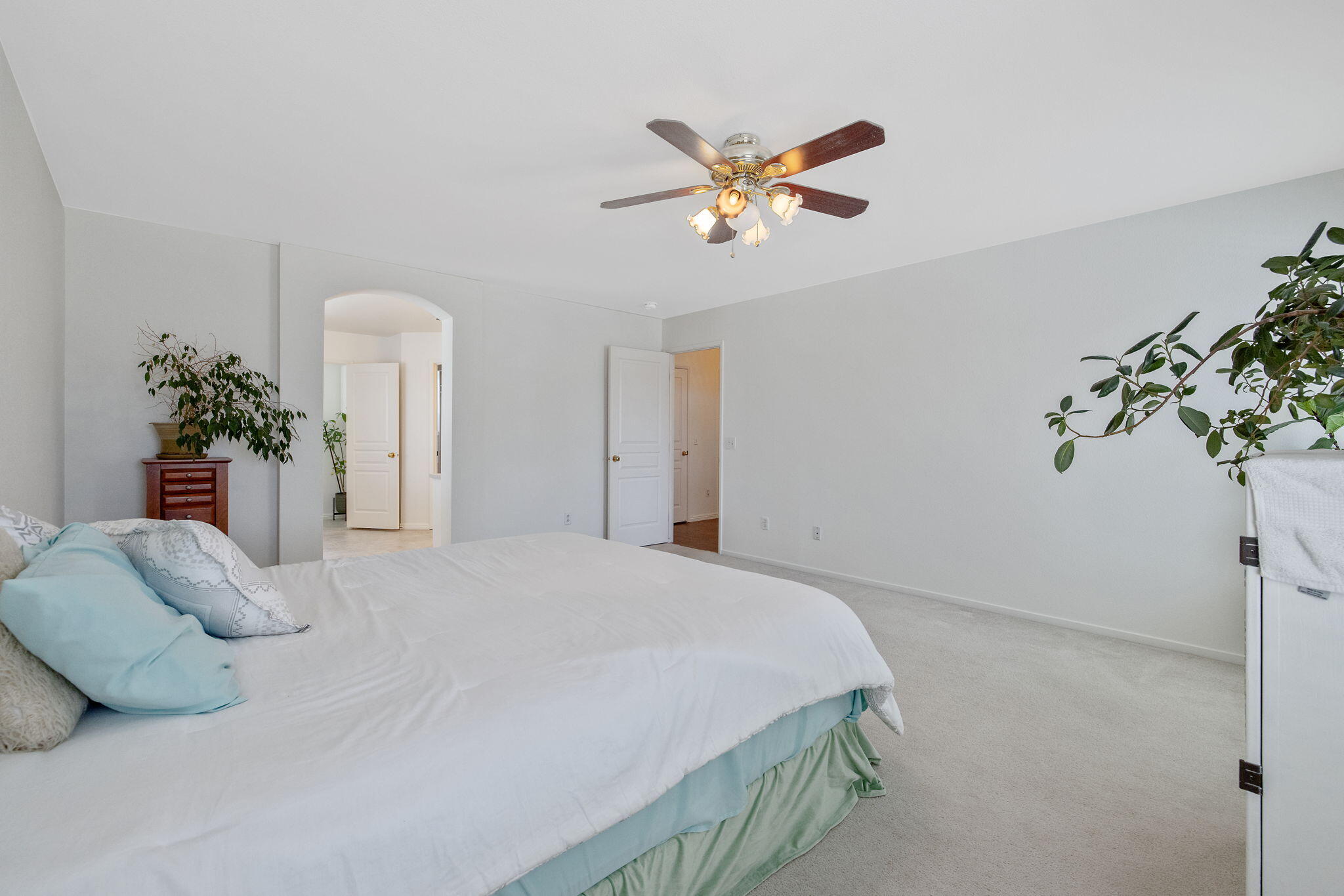 1156 Joy Ct, Exeter, CA 93221
