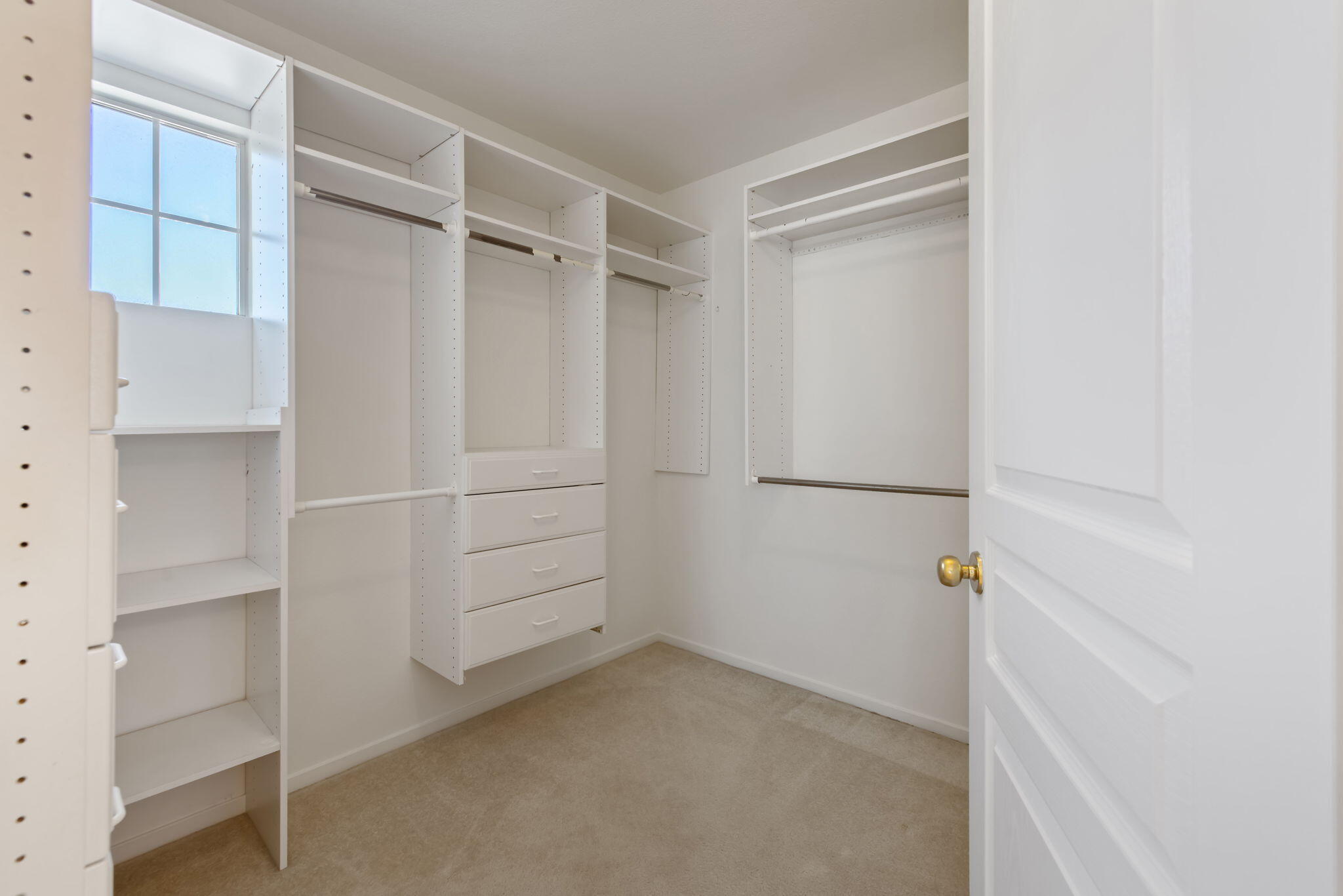 1156 Joy Ct, Exeter, CA 93221
