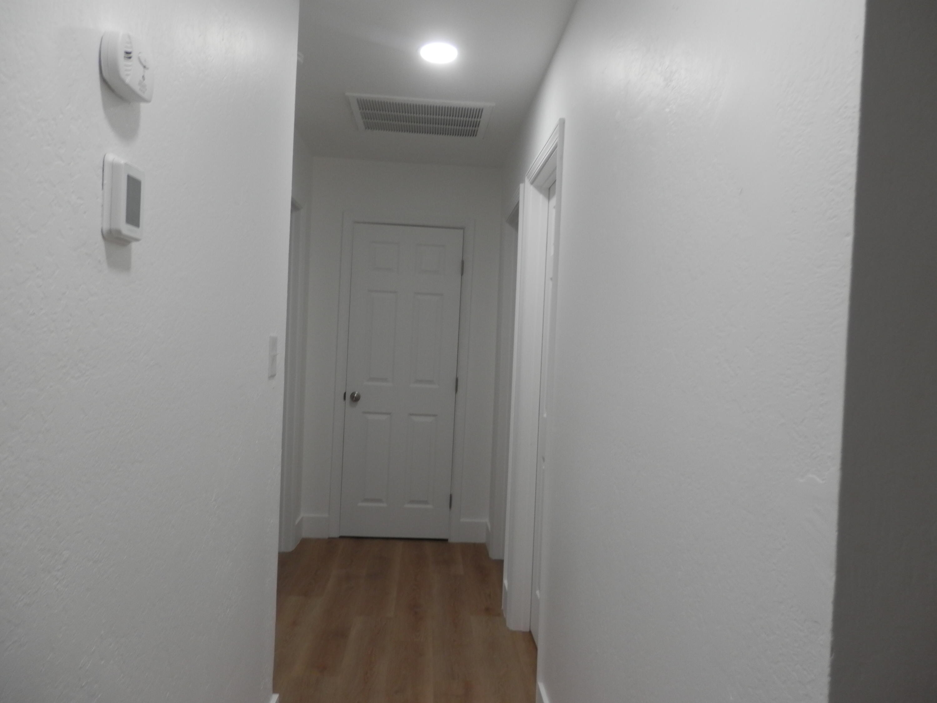 10845 Beverly Dr, Hanford, CA 93230