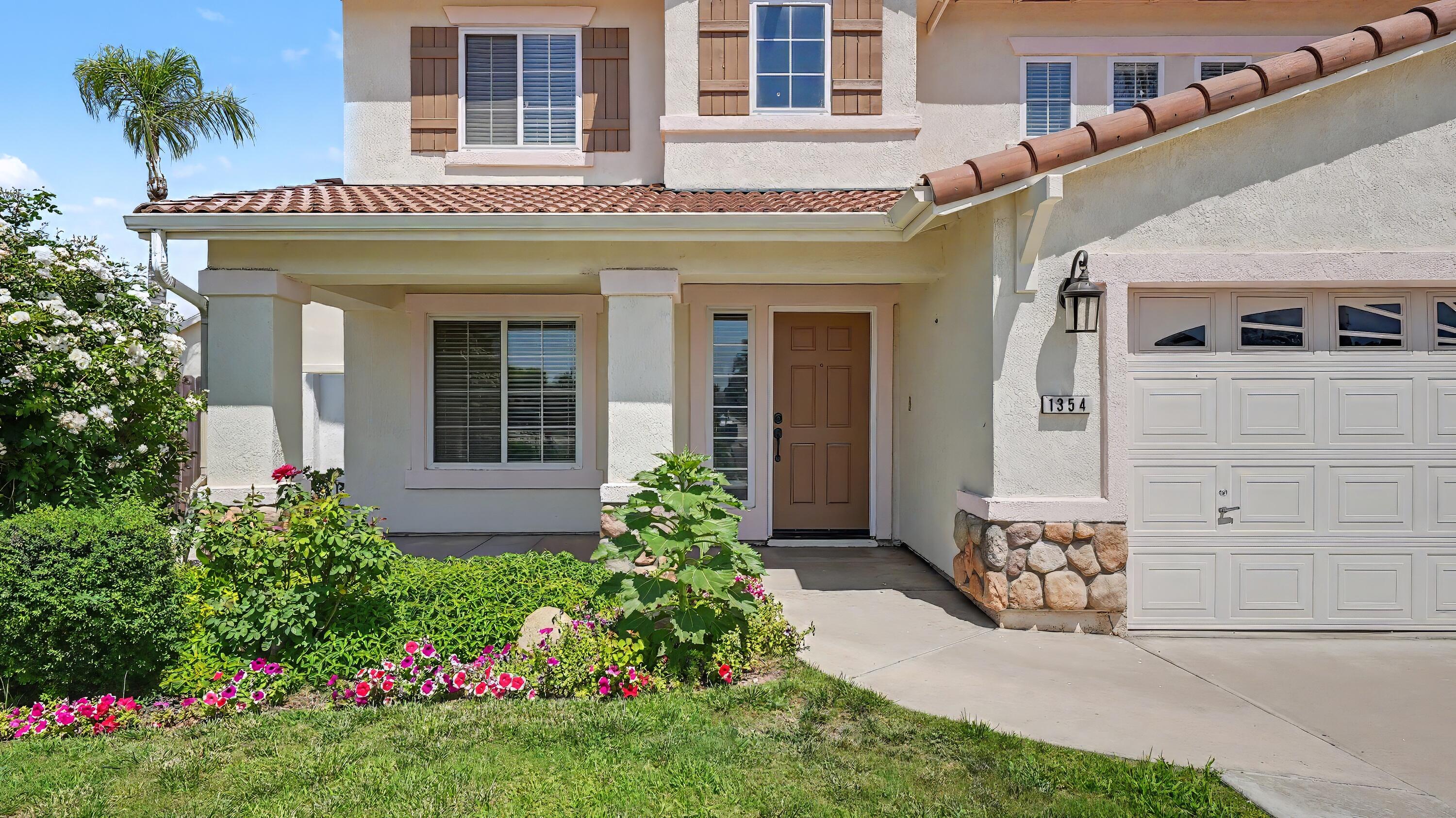 1354 N Belmont St, Porterville, CA 93257