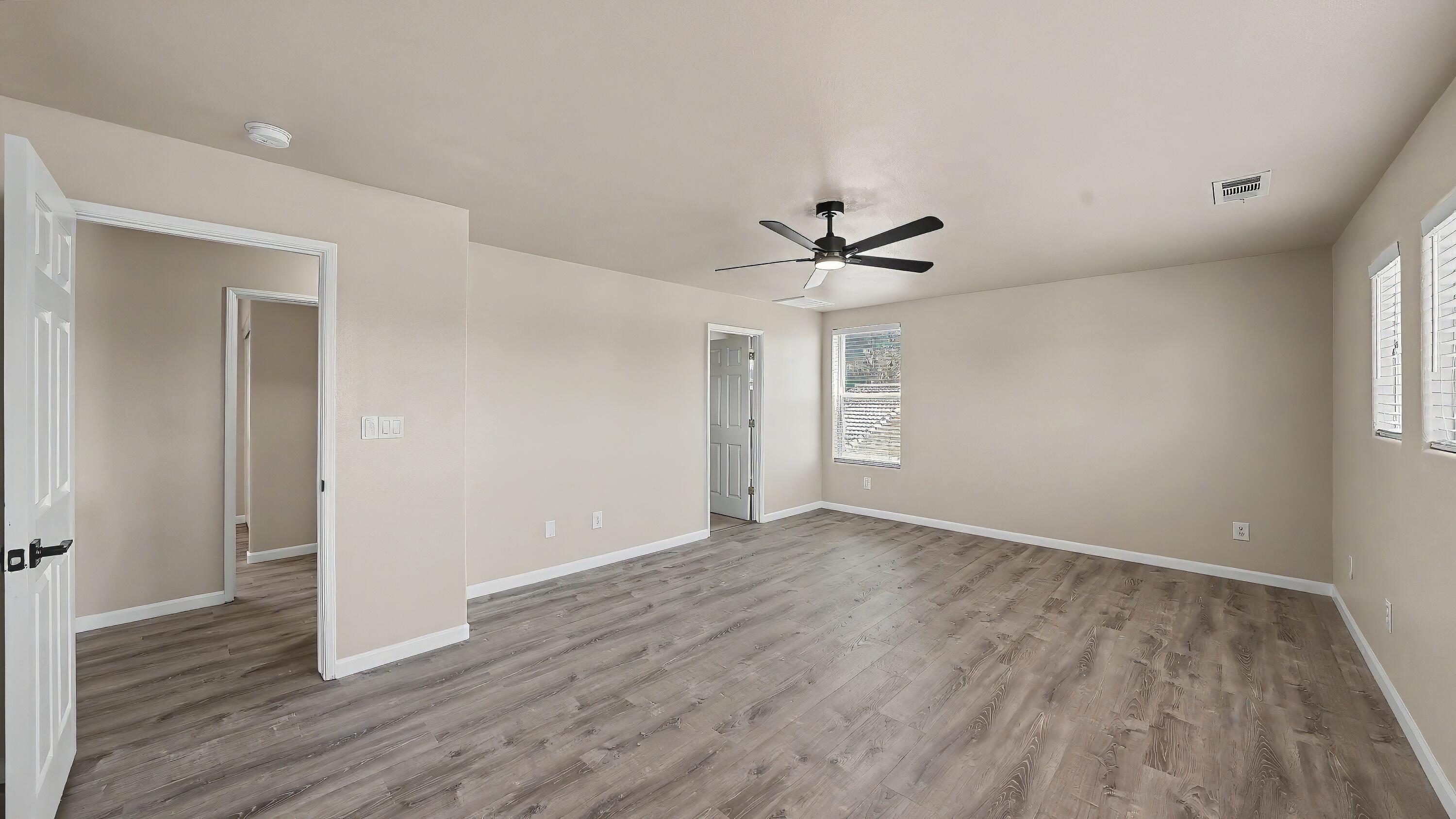 1354 N Belmont St, Porterville, CA 93257