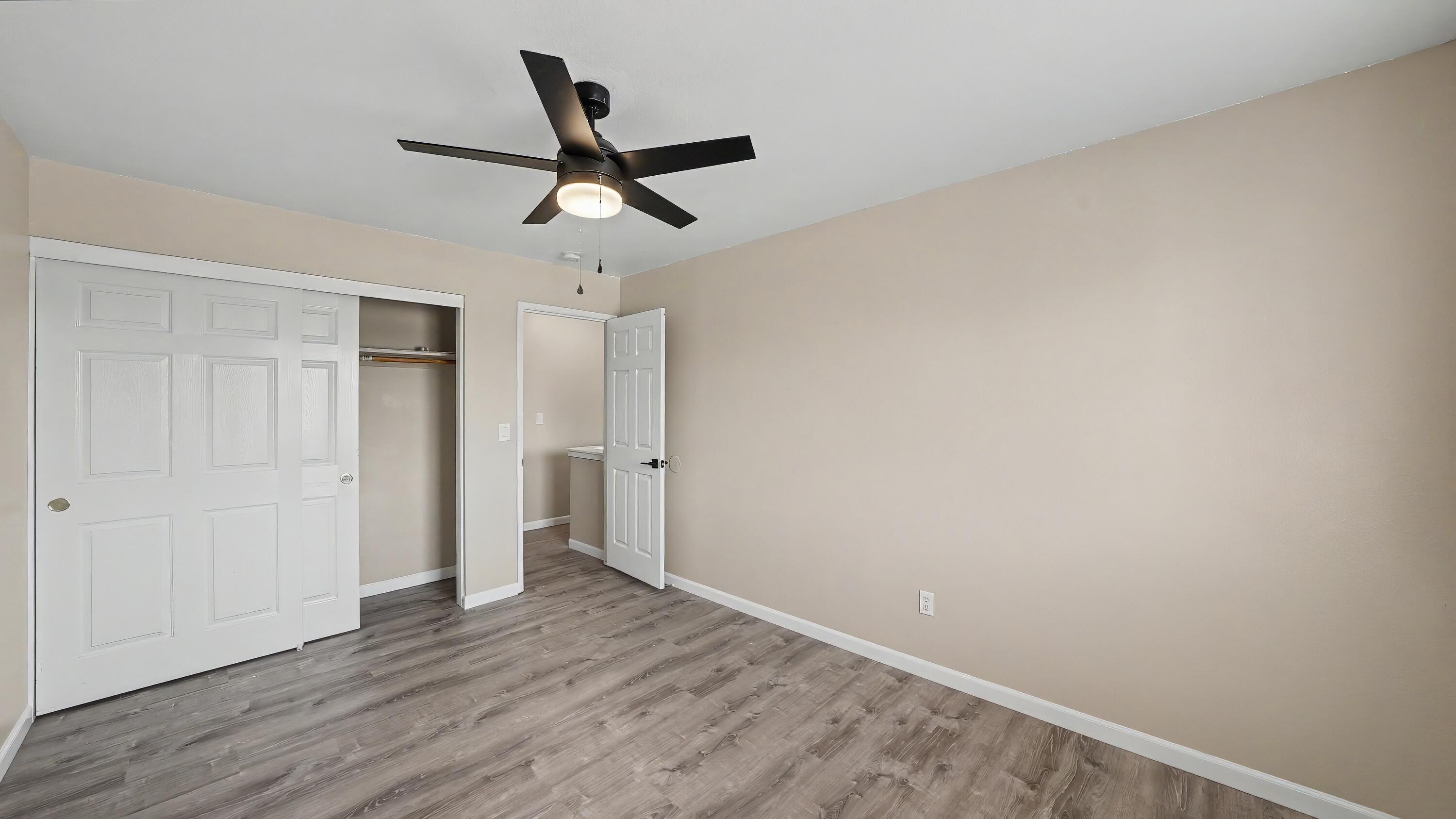 1354 N Belmont St, Porterville, CA 93257