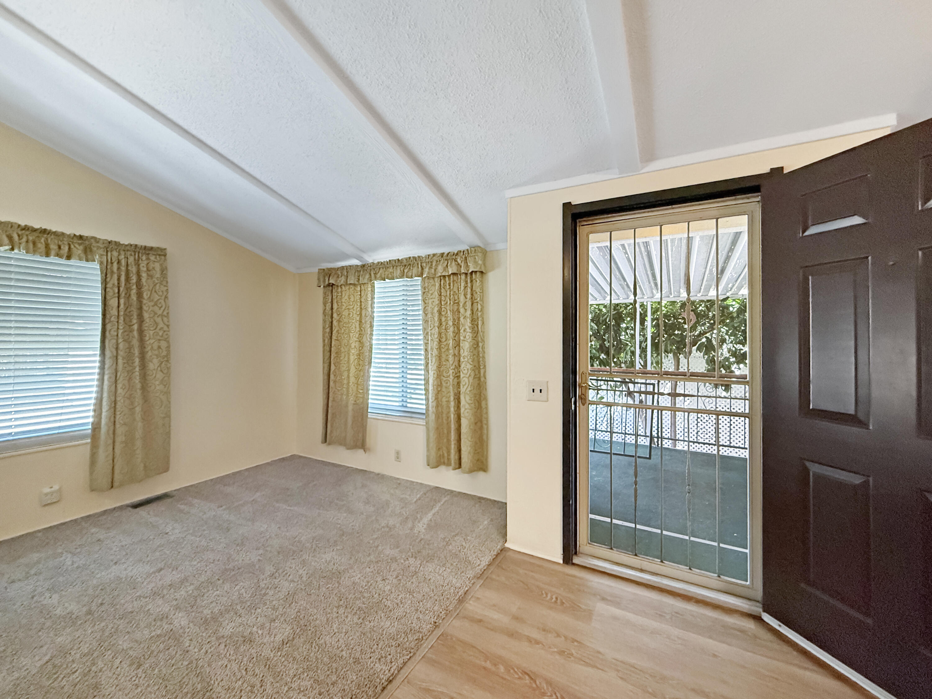 2706 W Ashlan Ave #286, Fresno, CA 93705