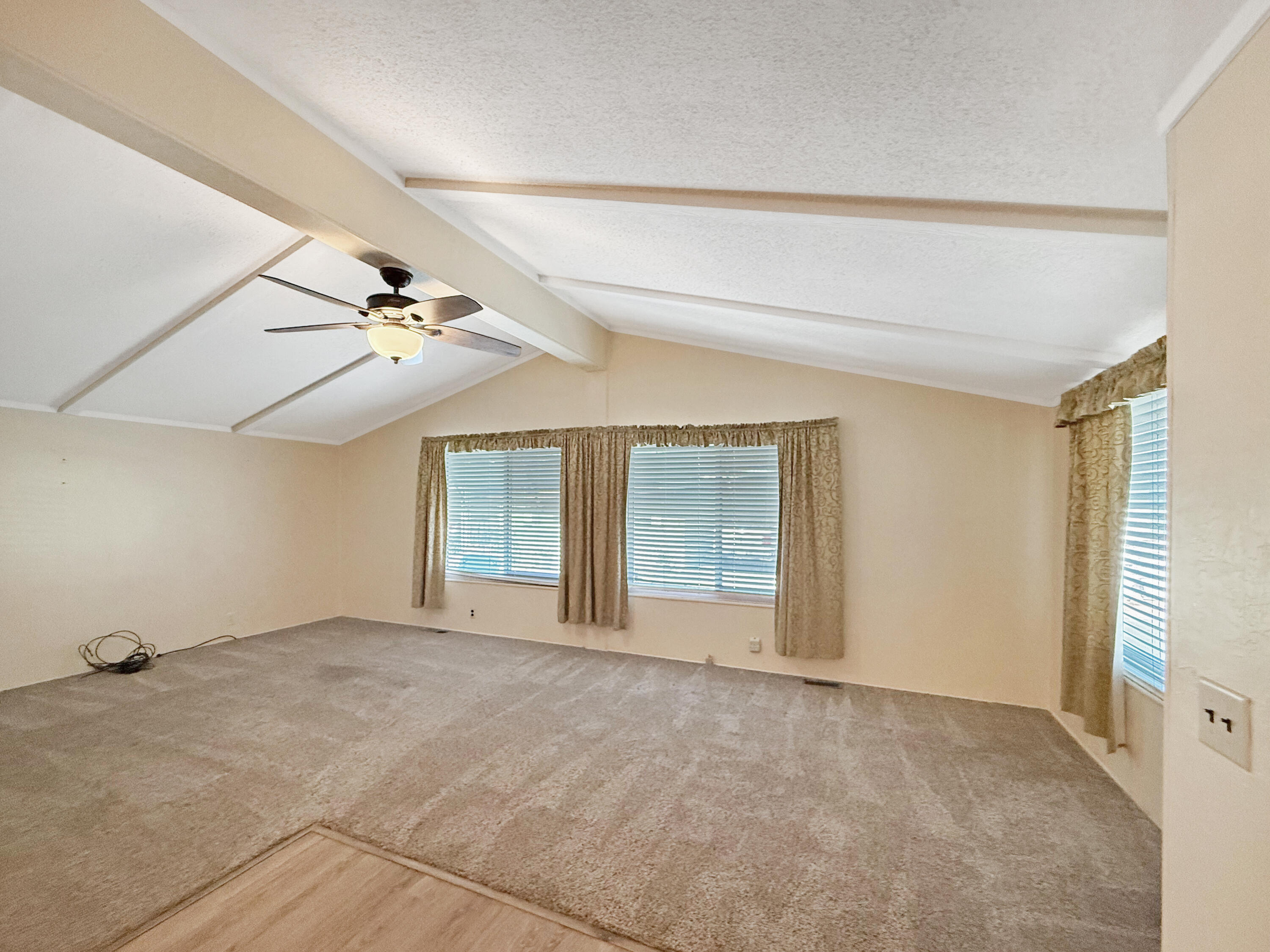 2706 W Ashlan Ave #286, Fresno, CA 93705