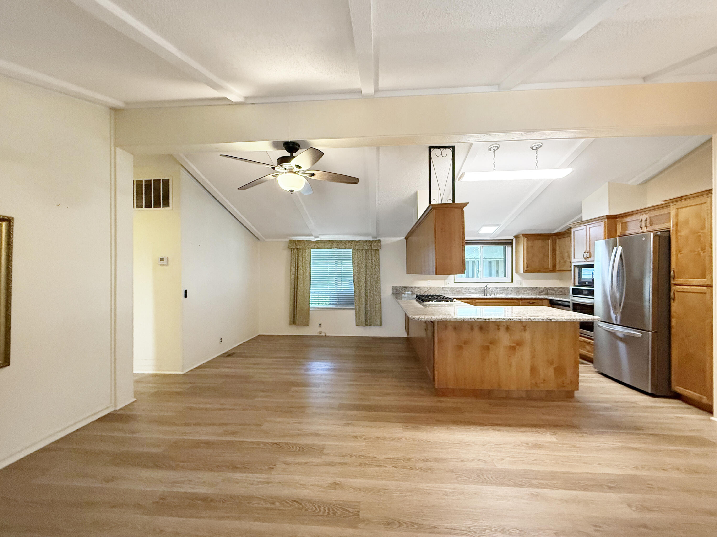 2706 W Ashlan Ave #286, Fresno, CA 93705