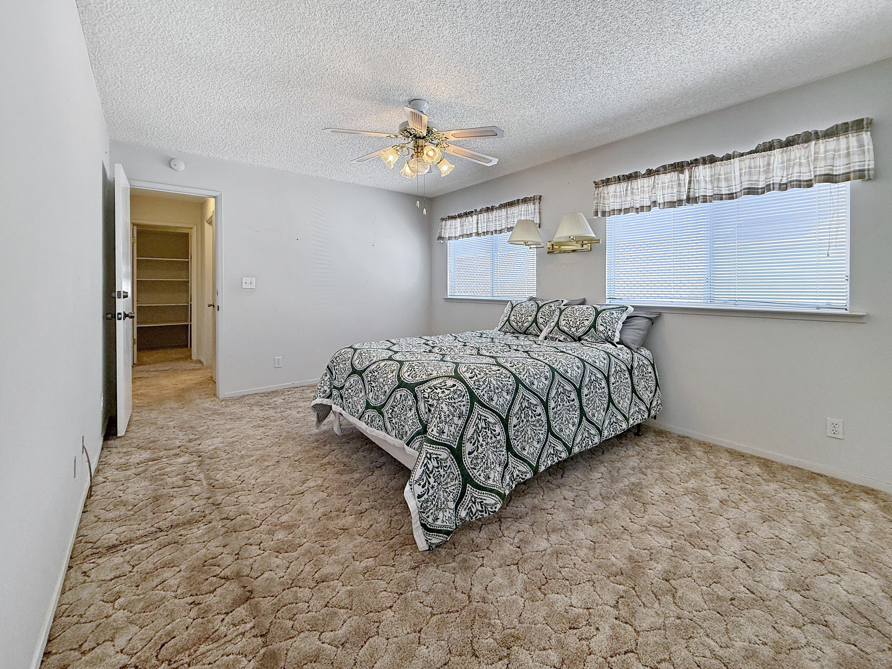 2706 W Ashlan Ave #286, Fresno, CA 93705