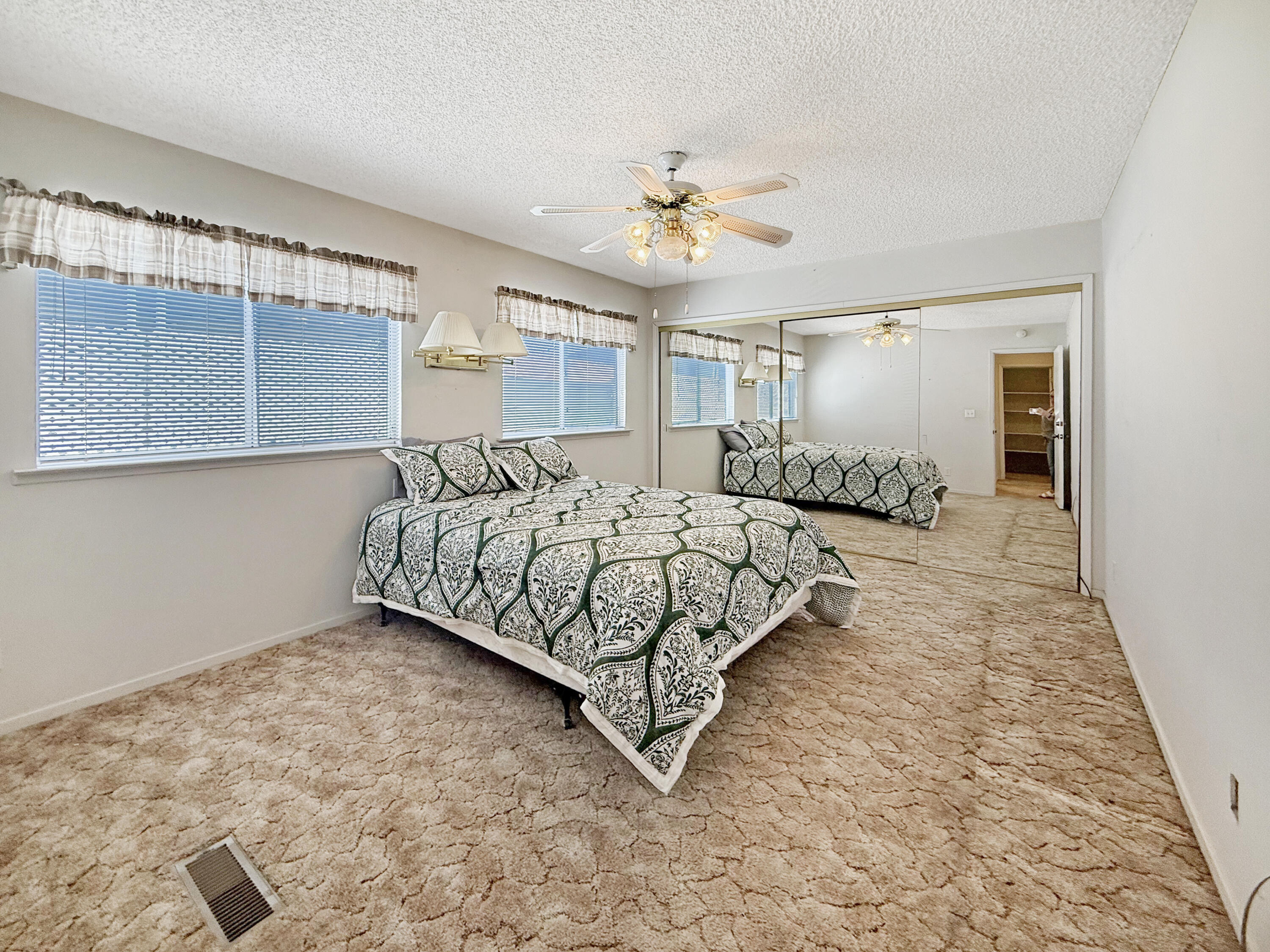 2706 W Ashlan Ave #286, Fresno, CA 93705